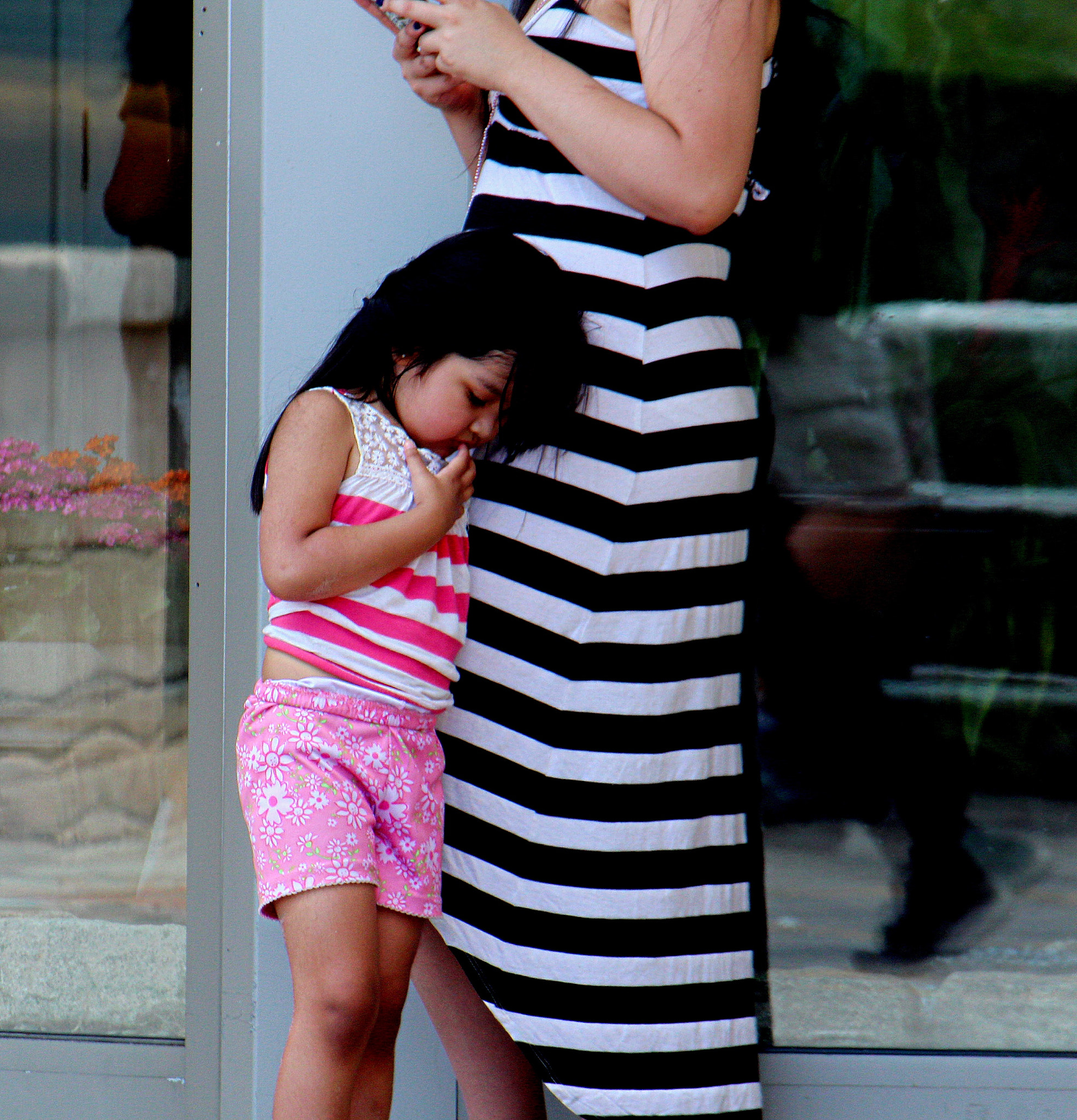 Canon EF 70-300mm F4-5.6L IS USM sample photo. Moms embrace photography