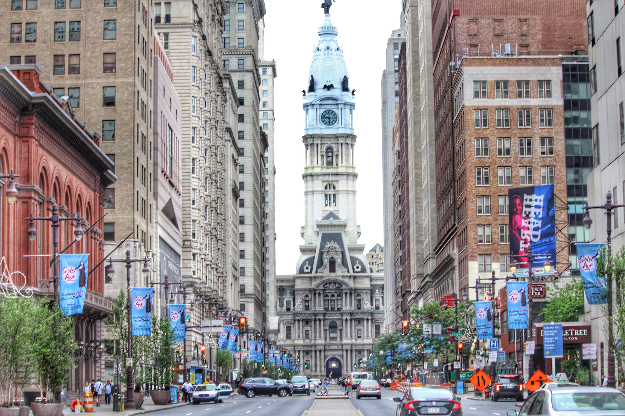 Canon EF-S 55-250mm F4-5.6 IS II sample photo. City hall philly photography