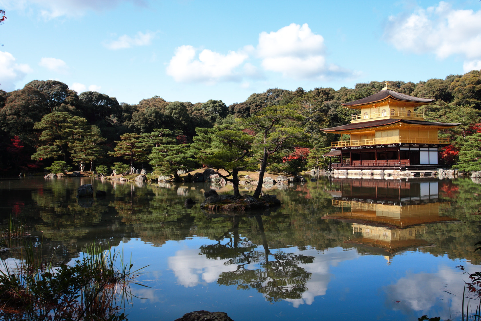 Canon EF 17-40mm F4L USM sample photo. Golden temple in japan photography