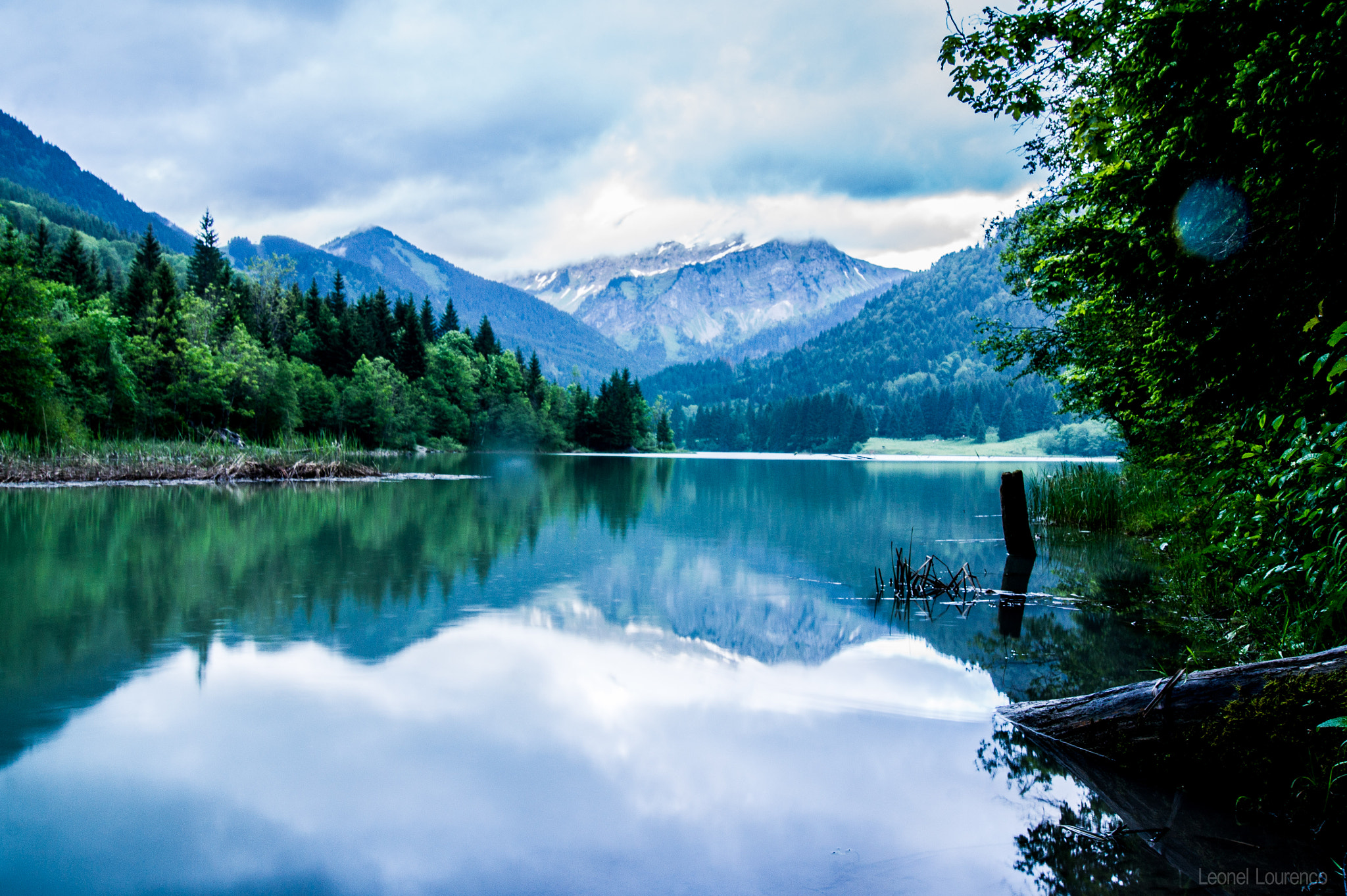 Sony Alpha DSLR-A450 + Sony DT 18-55mm F3.5-5.6 SAM sample photo. Lac de vallon photography