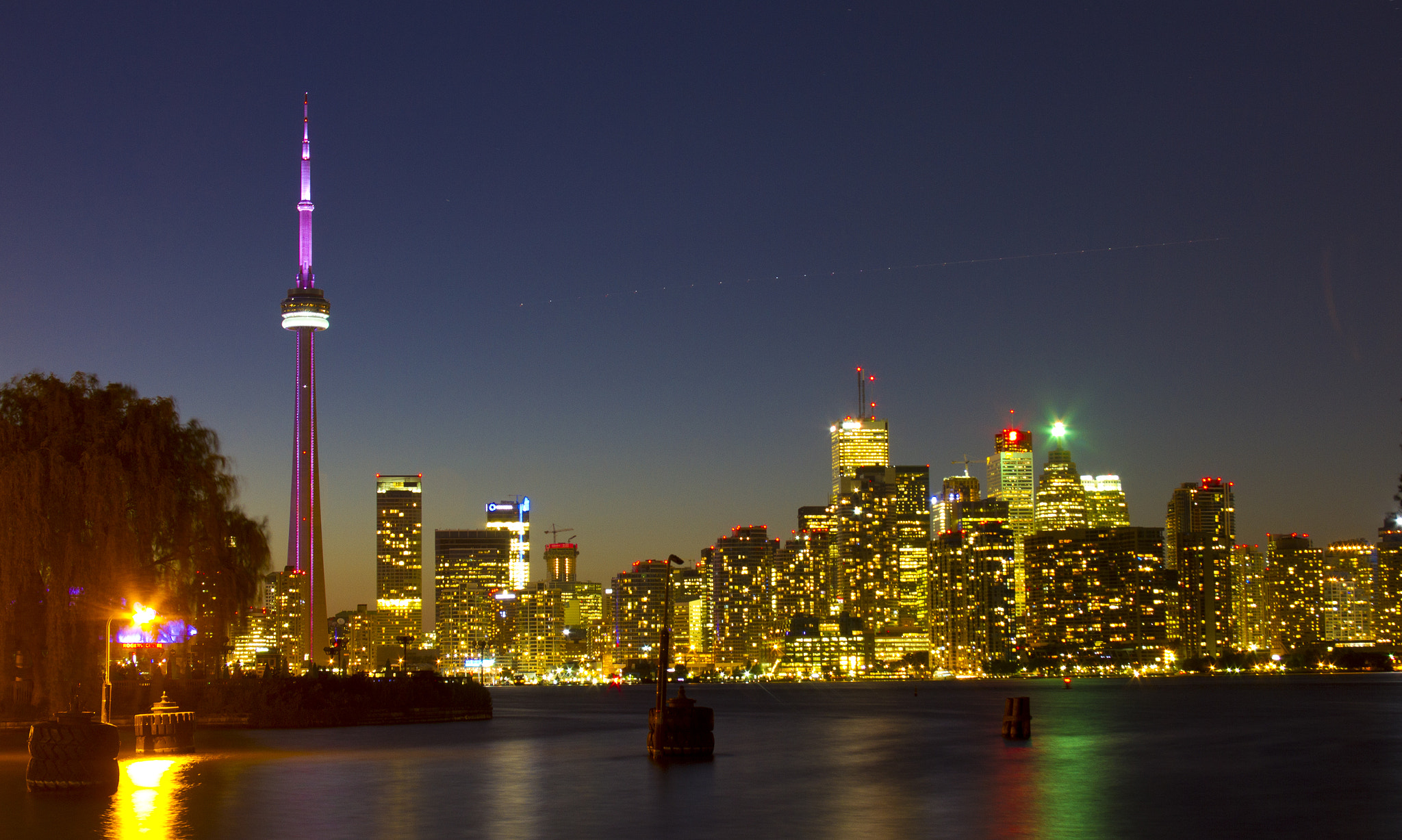 Canon EF 24-85mm F3.5-4.5 USM sample photo. Cn tower, toronto. photography
