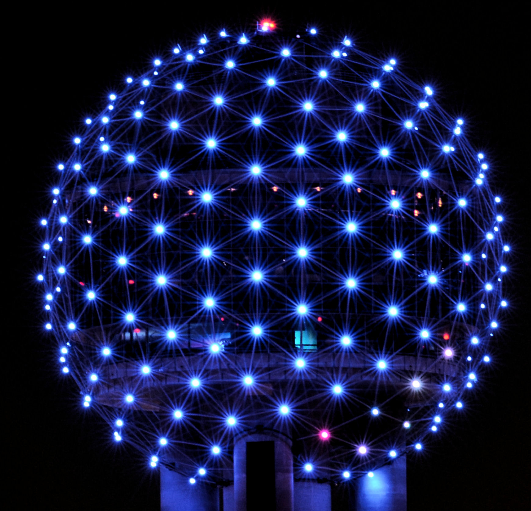 Nikon D3100 + AF Zoom-Nikkor 75-300mm f/4.5-5.6 sample photo. Back the blue!  dallas, tx. remembering the fallen officers. reunion tower shining blue. one dallas photography