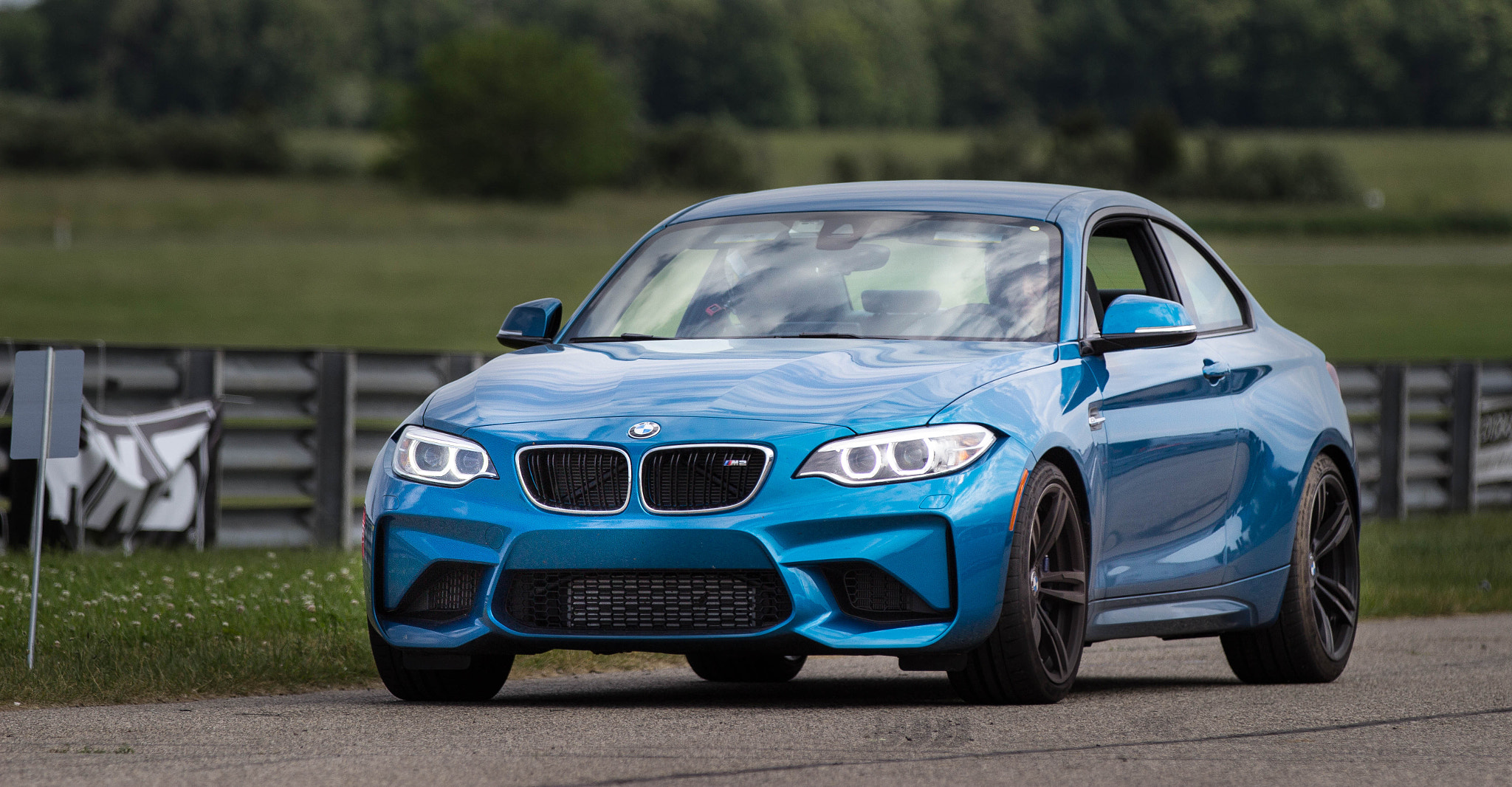 Canon EF 70-200mm F2.8L IS II USM sample photo. Beautiful m2 about to tear up the track photography
