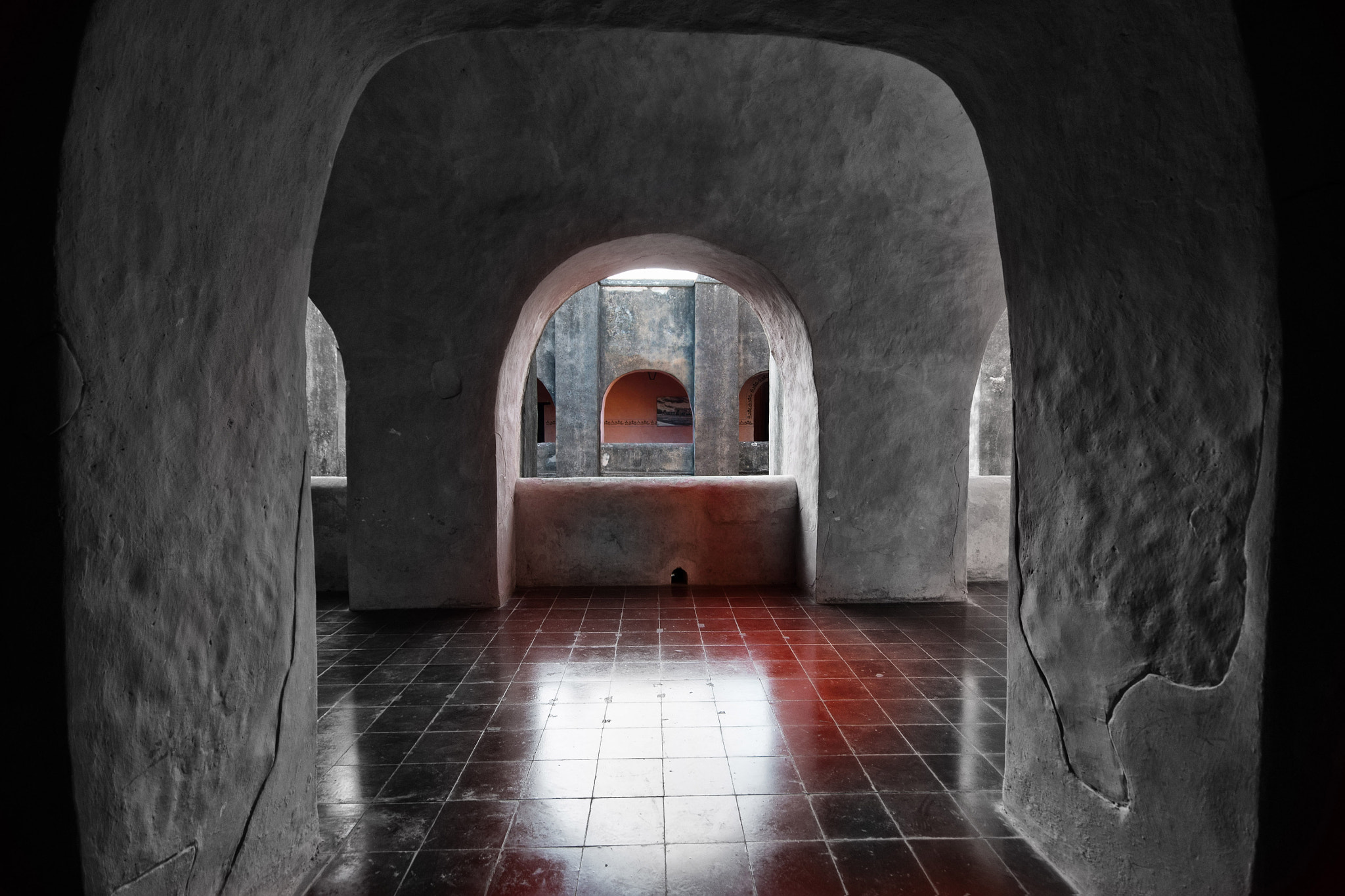 Sigma 10-20mm F4-5.6 EX DC HSM sample photo. Hallway to the past photography