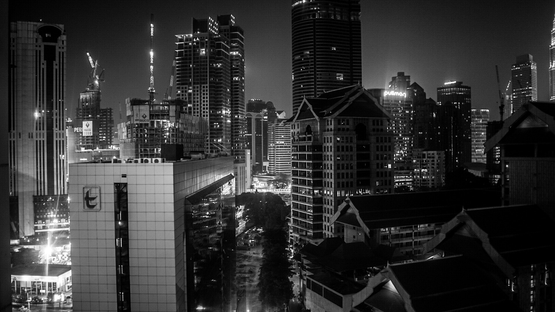Sony E 20mm F2.8 sample photo. Maps photography