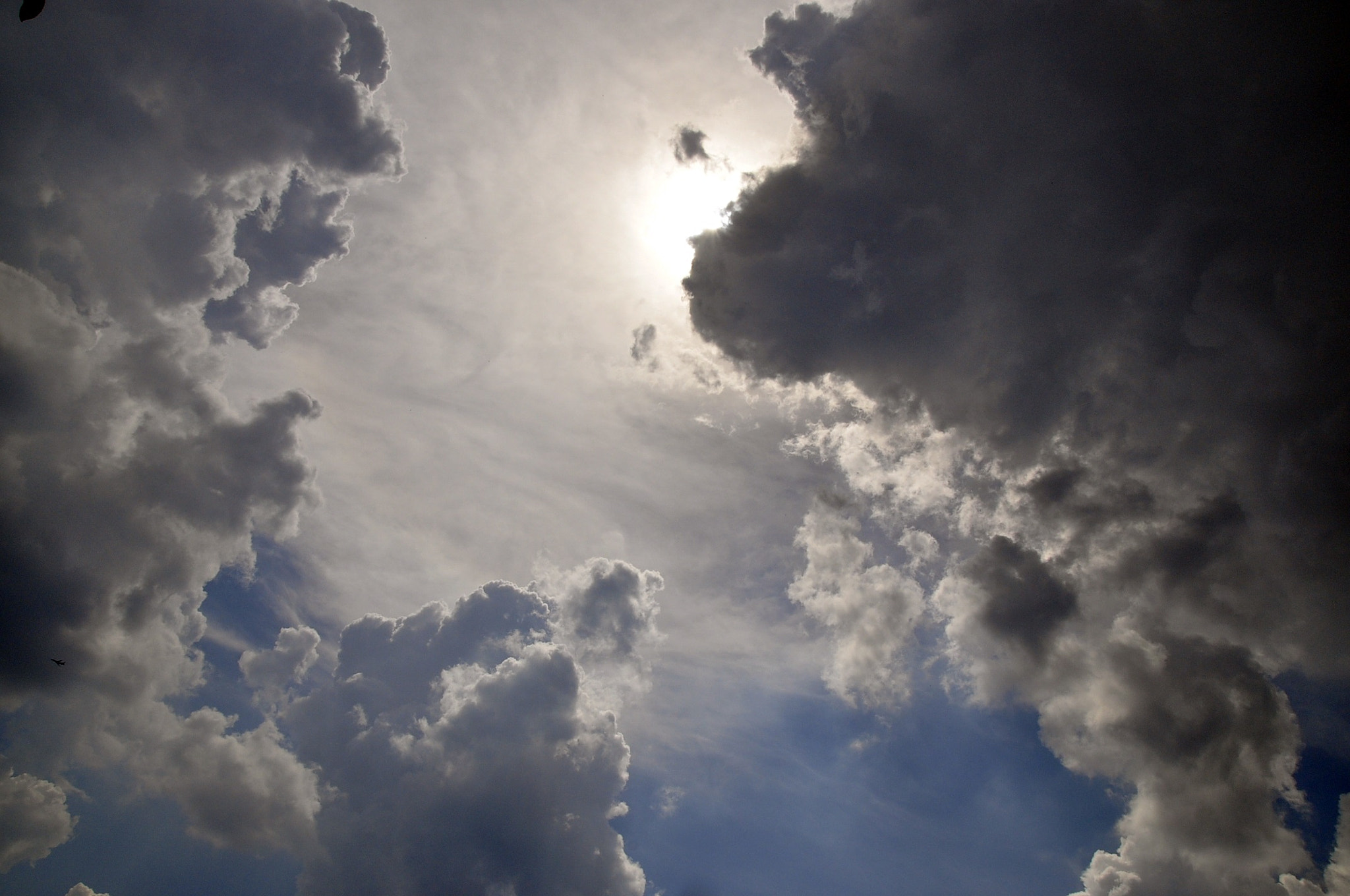 Sigma 18-250mm F3.5-6.3 DC Macro OS HSM sample photo. Sky photography
