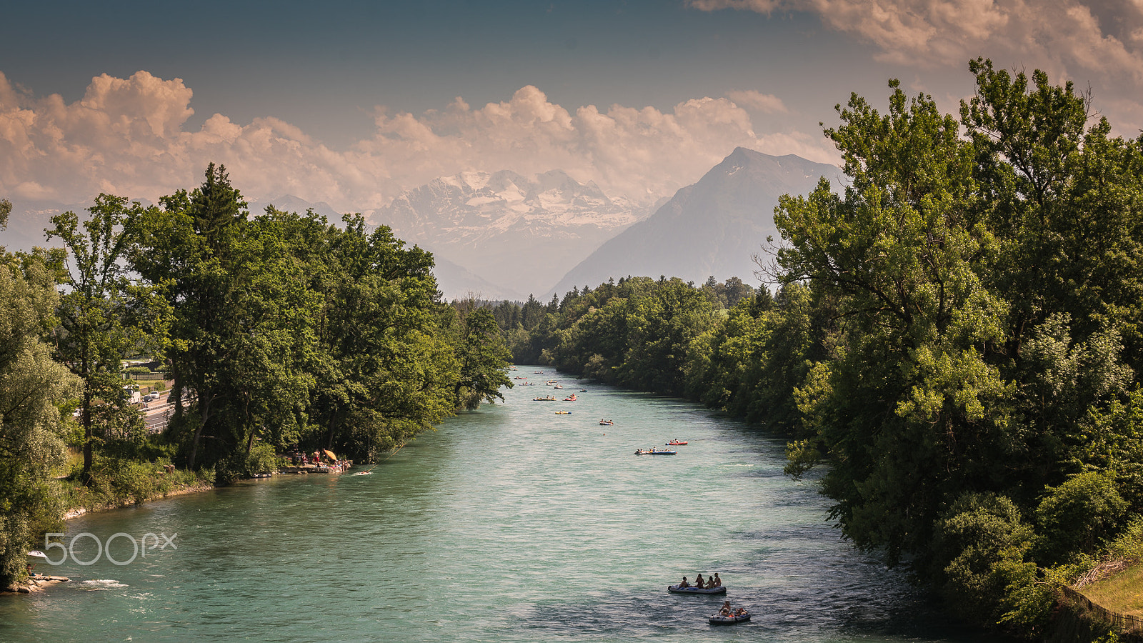 Sony a7R II + Minolta/Sony AF 70-200mm F2.8 G sample photo. Boat people photography