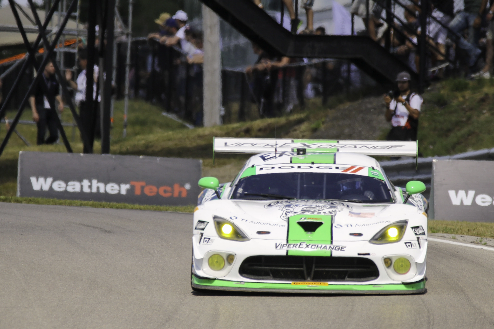 Sigma 150-600mm F5-6.3 DG OS HSM | C sample photo. Viper at start line photography