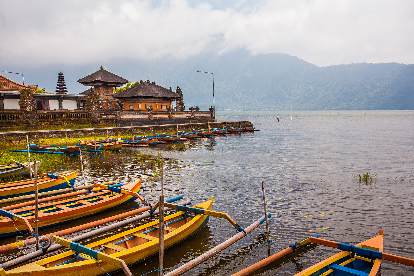 Canon EF 16-35mm F2.8L II USM sample photo. Ulun danu temple, bali photography