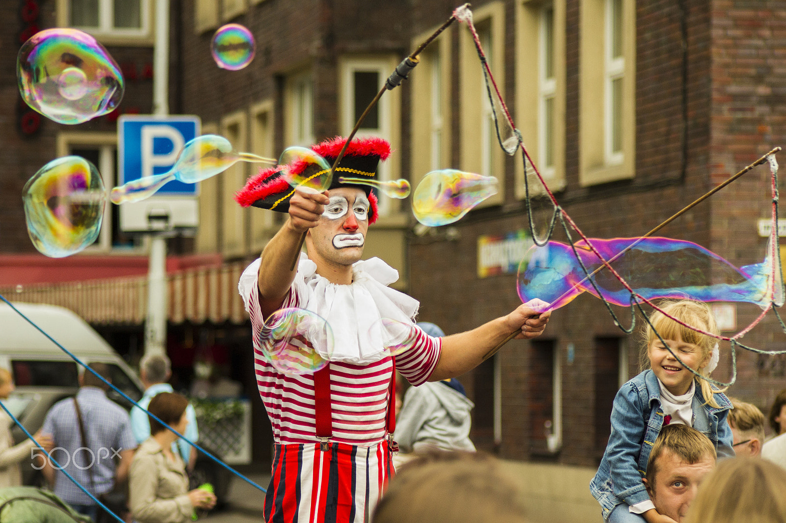 Sony Alpha DSLR-A450 + Sigma 70-300mm F4-5.6 DL Macro sample photo. Sad clown photography