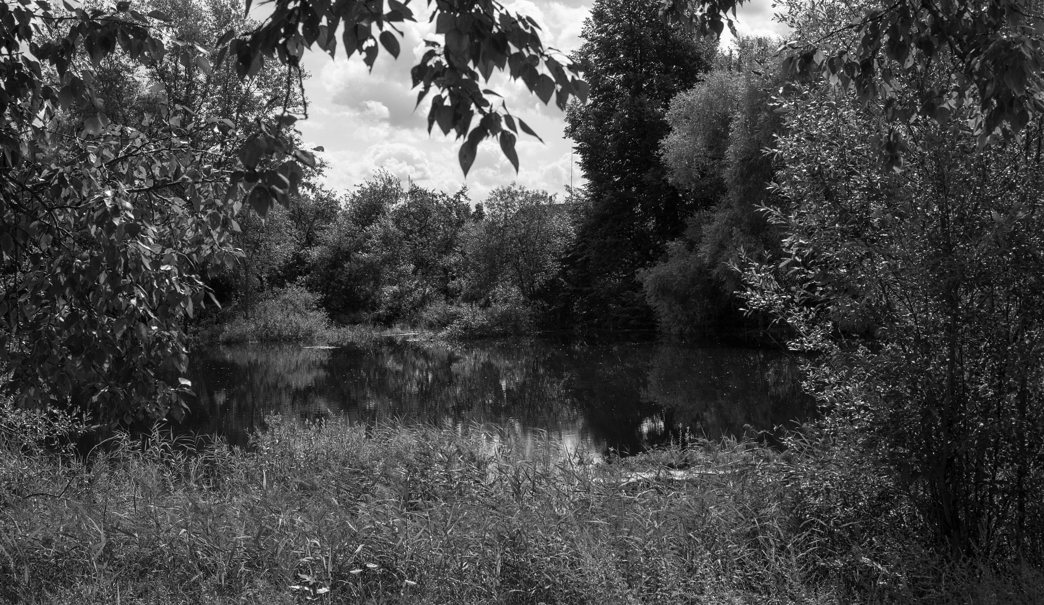 Sony E 35mm F1.8 OSS sample photo. Lake. photography