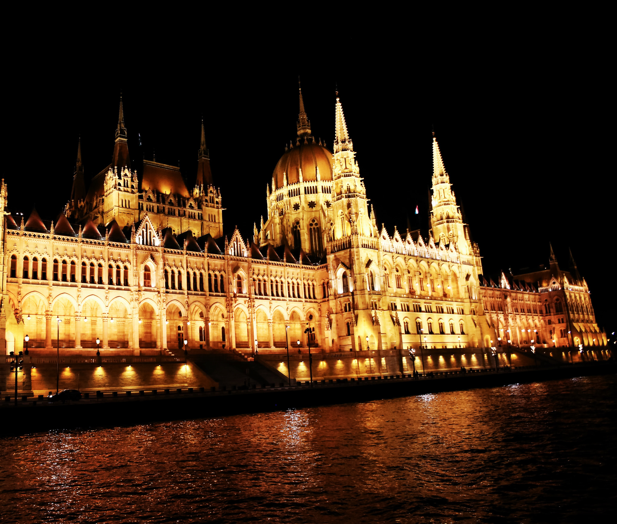 Canon 24-70mm sample photo. Budapest parlament. photography