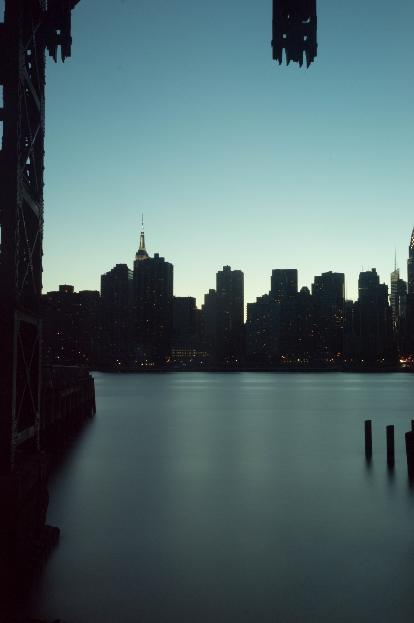 Nikon D3200 + Nikon AF Nikkor 28mm F2.8D sample photo. A portrait photo at the gantry state park revisited. shot taken during the golden hours. photography