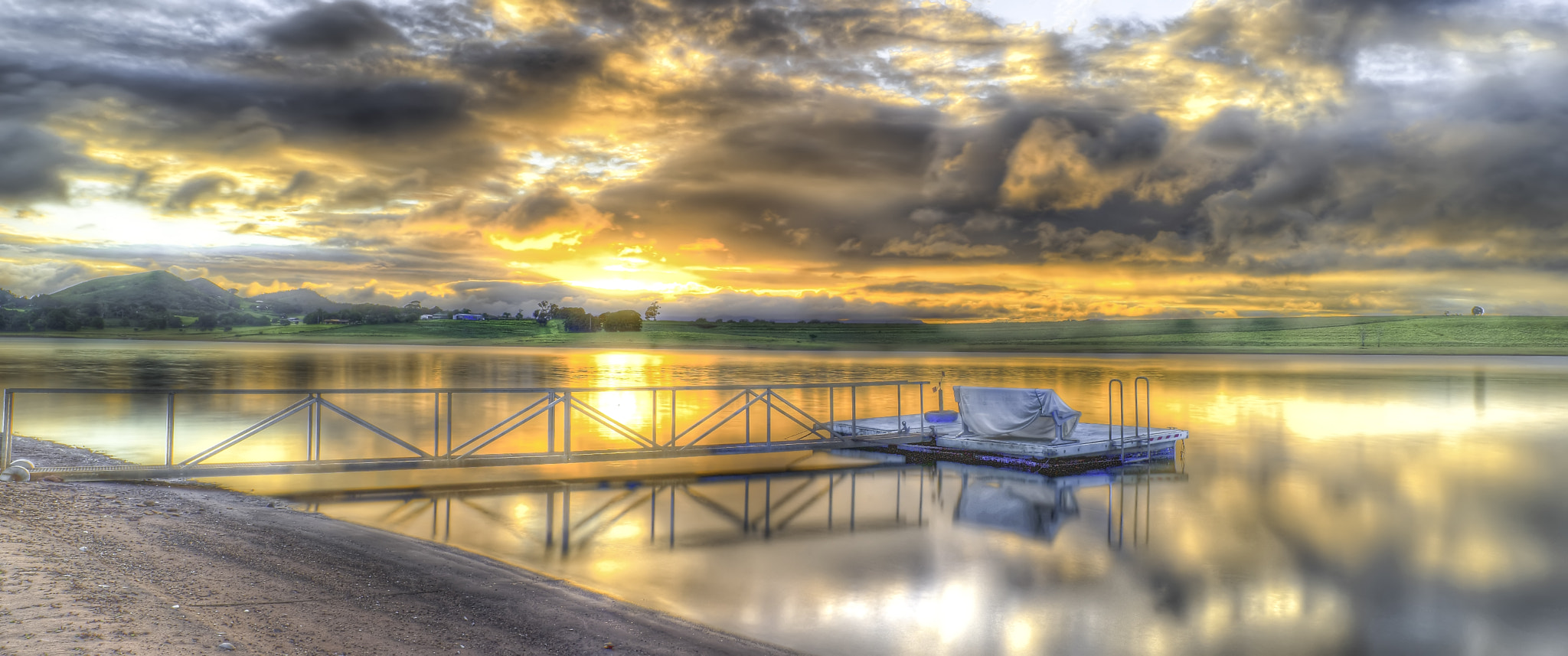 24-70mm F2.8-2.8 SSM sample photo. Tinaroo sunset, lake tinaroo, nq australia photography