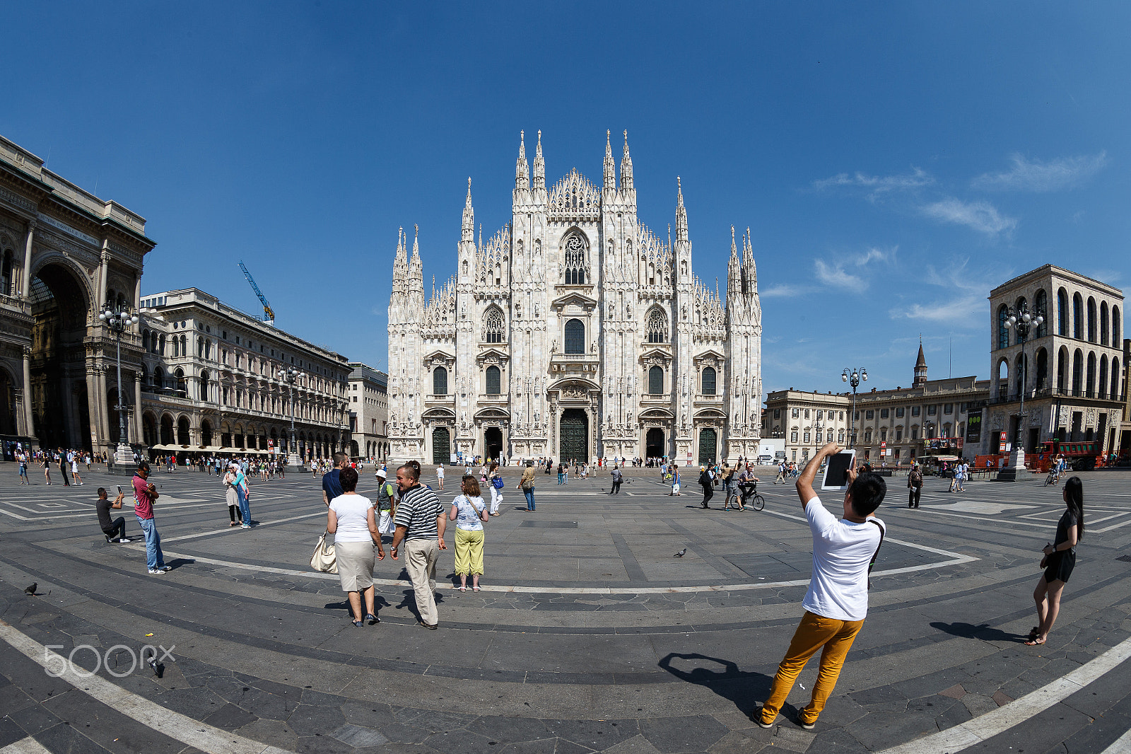 Canon EF 8-15mm F4L Fisheye USM sample photo. Milano photography