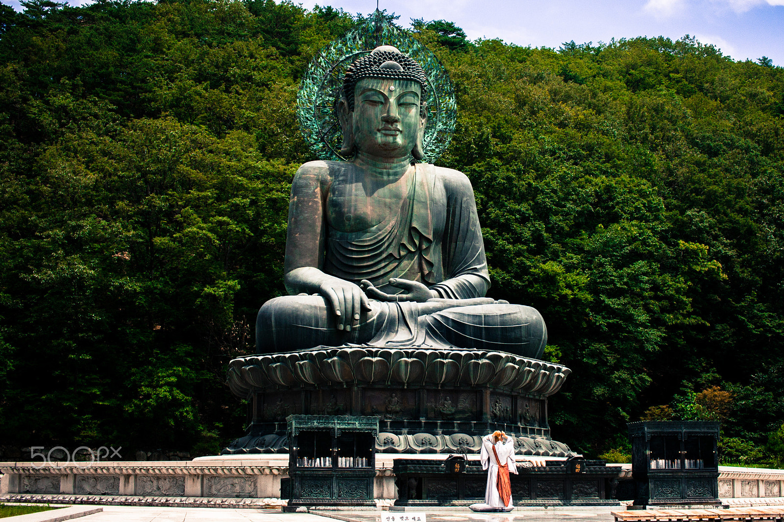 Canon EF-S 24mm F2.8 STM sample photo. Monk photography