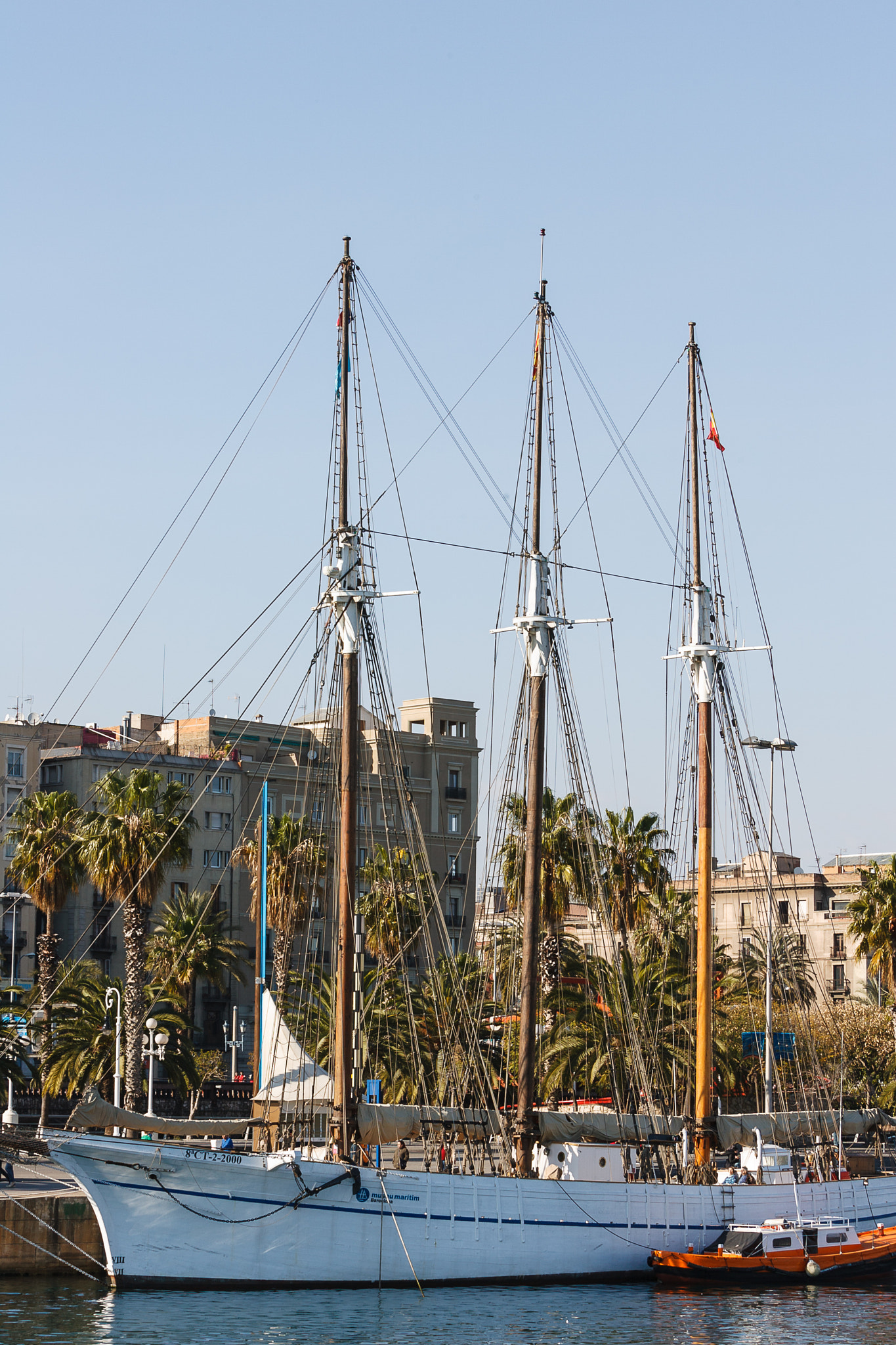 Canon EOS-1D Mark II sample photo. Barcelona photography