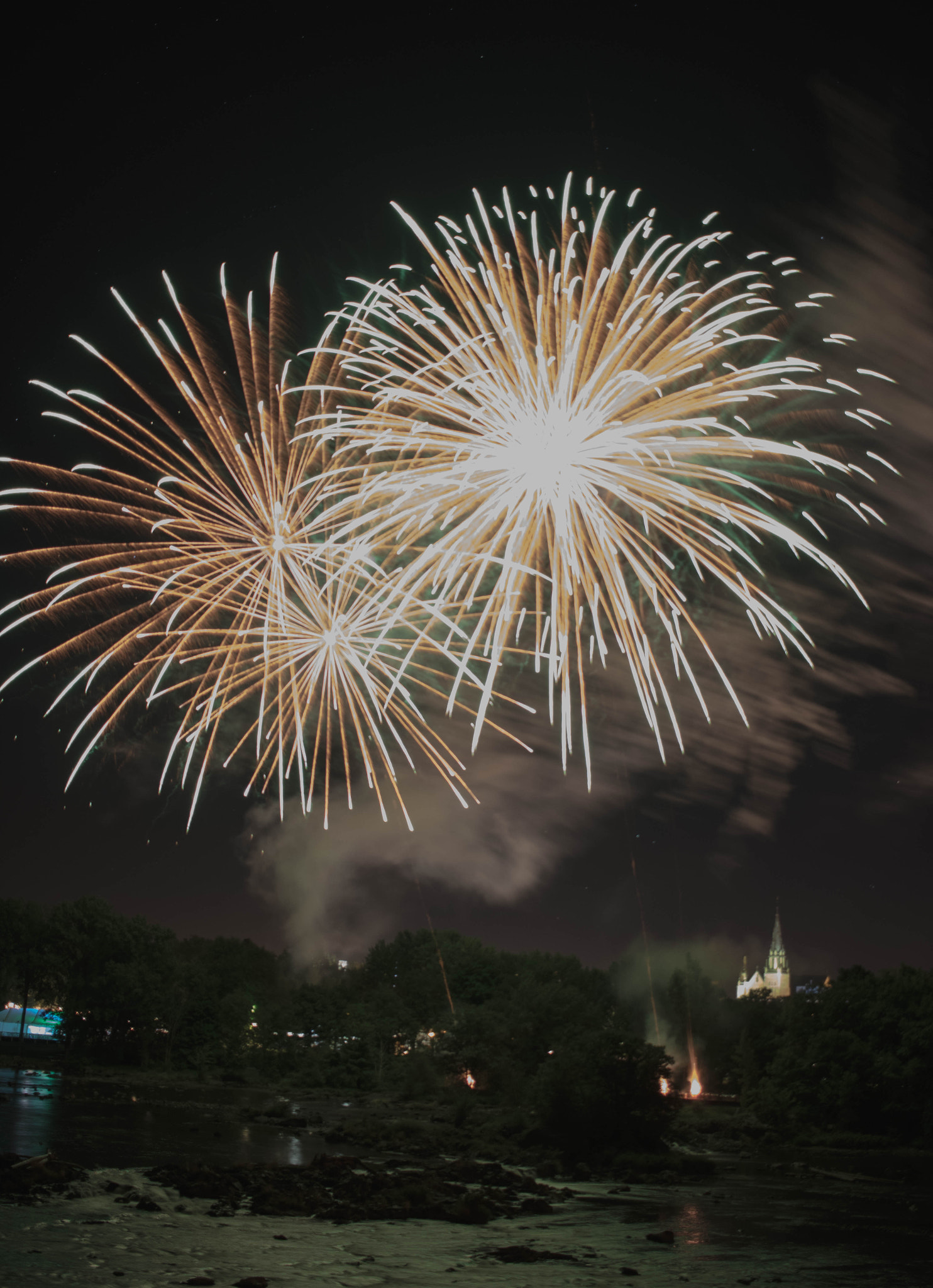 Canon EOS 760D (EOS Rebel T6s / EOS 8000D) sample photo. Fireworks photography