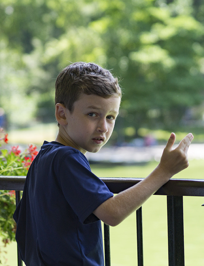 Sony 85mm F2.8 SAM sample photo. Sammy posing photography