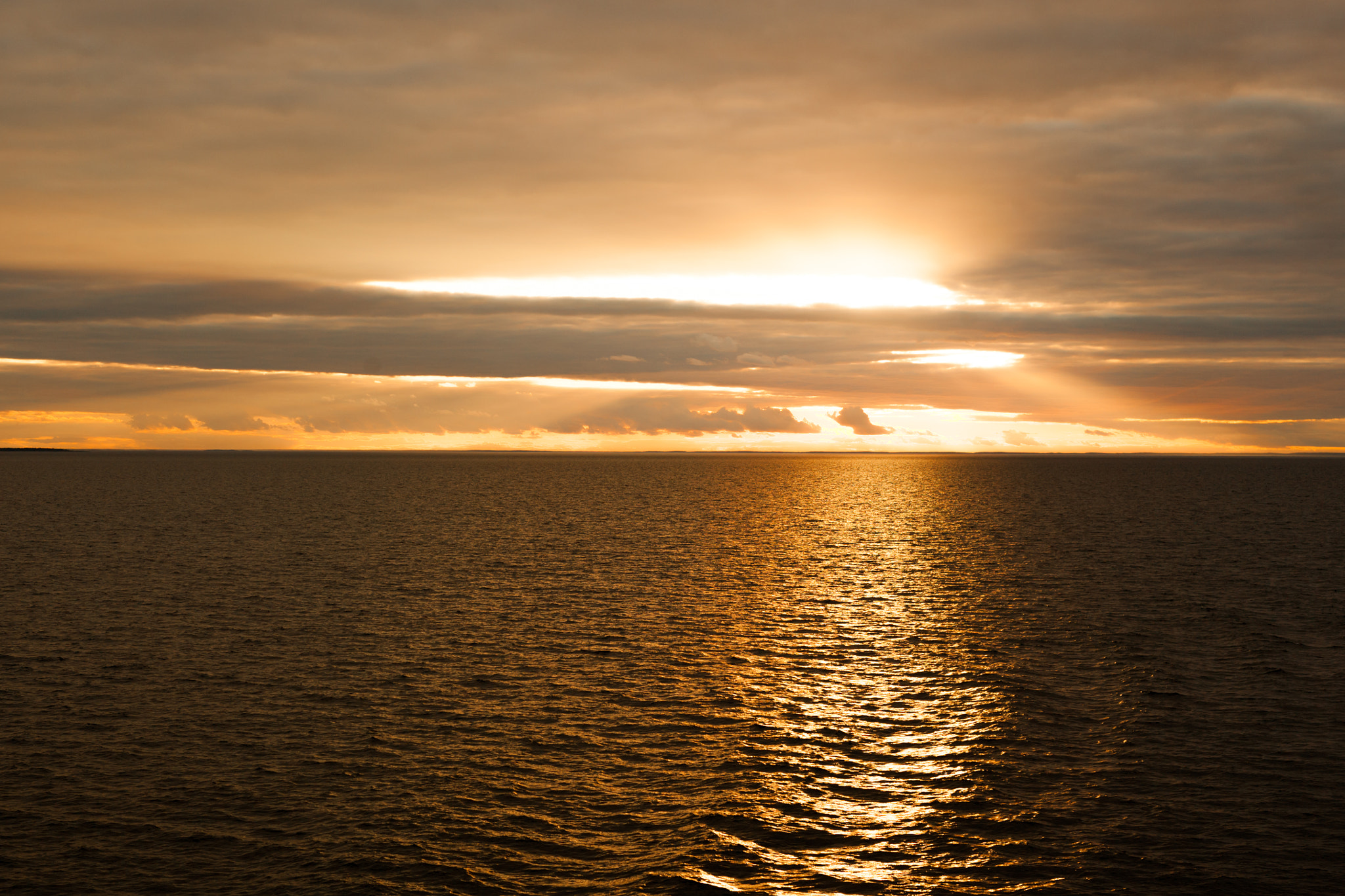 Canon EOS-1Ds Mark II sample photo. Sunset photography