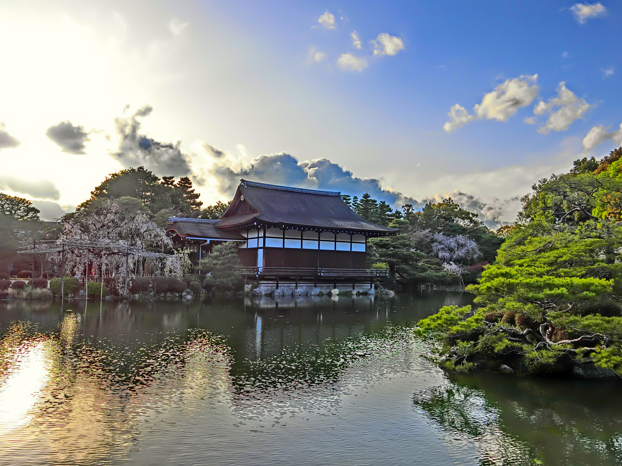 CASIO EX-10 sample photo. 平安神宮(heian jingu) photography