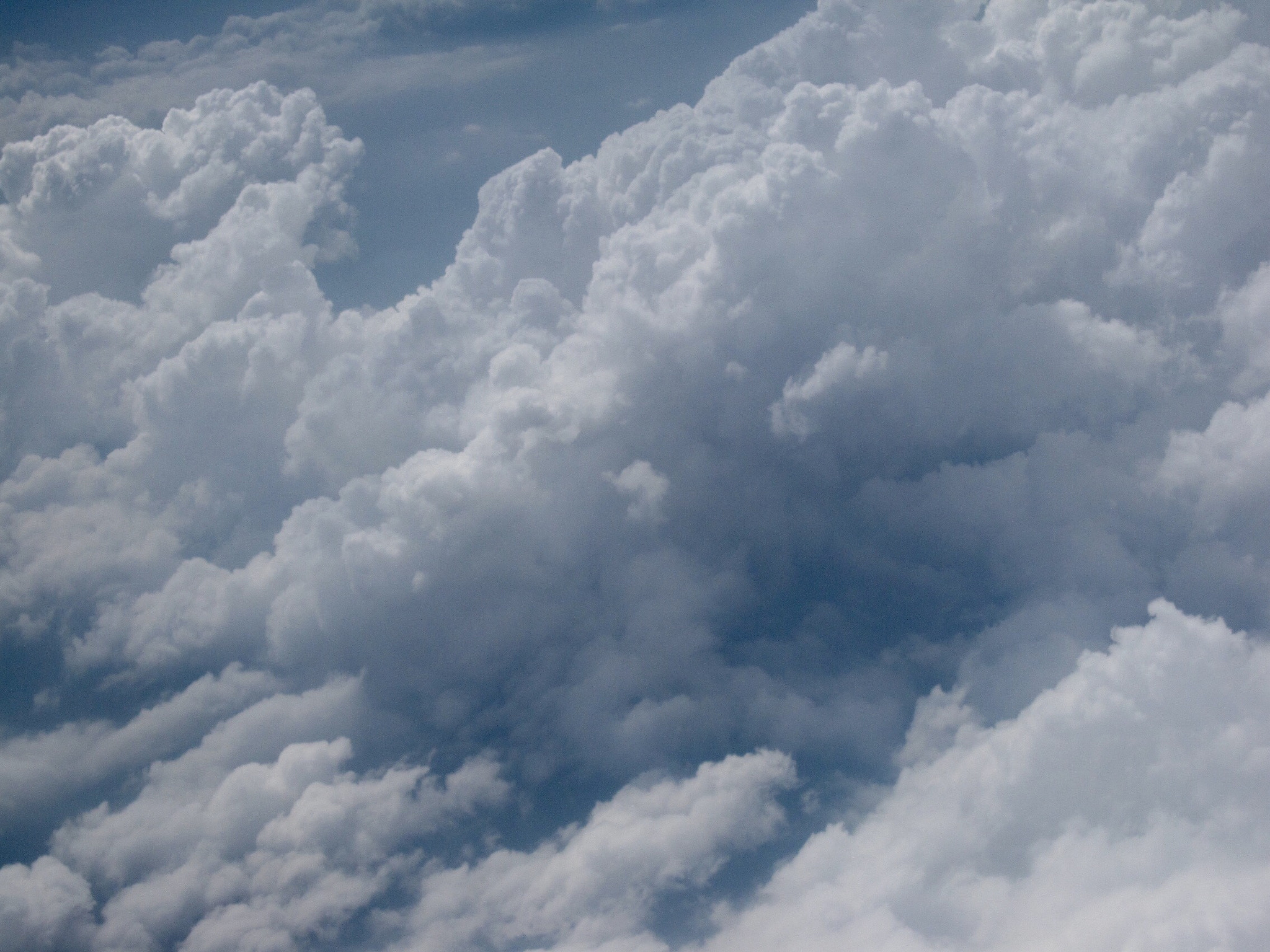 Canon PowerShot SD880 IS (Digital IXUS 870 IS / IXY Digital 920 IS) sample photo. Clouds in the upper air 高空的云 photography