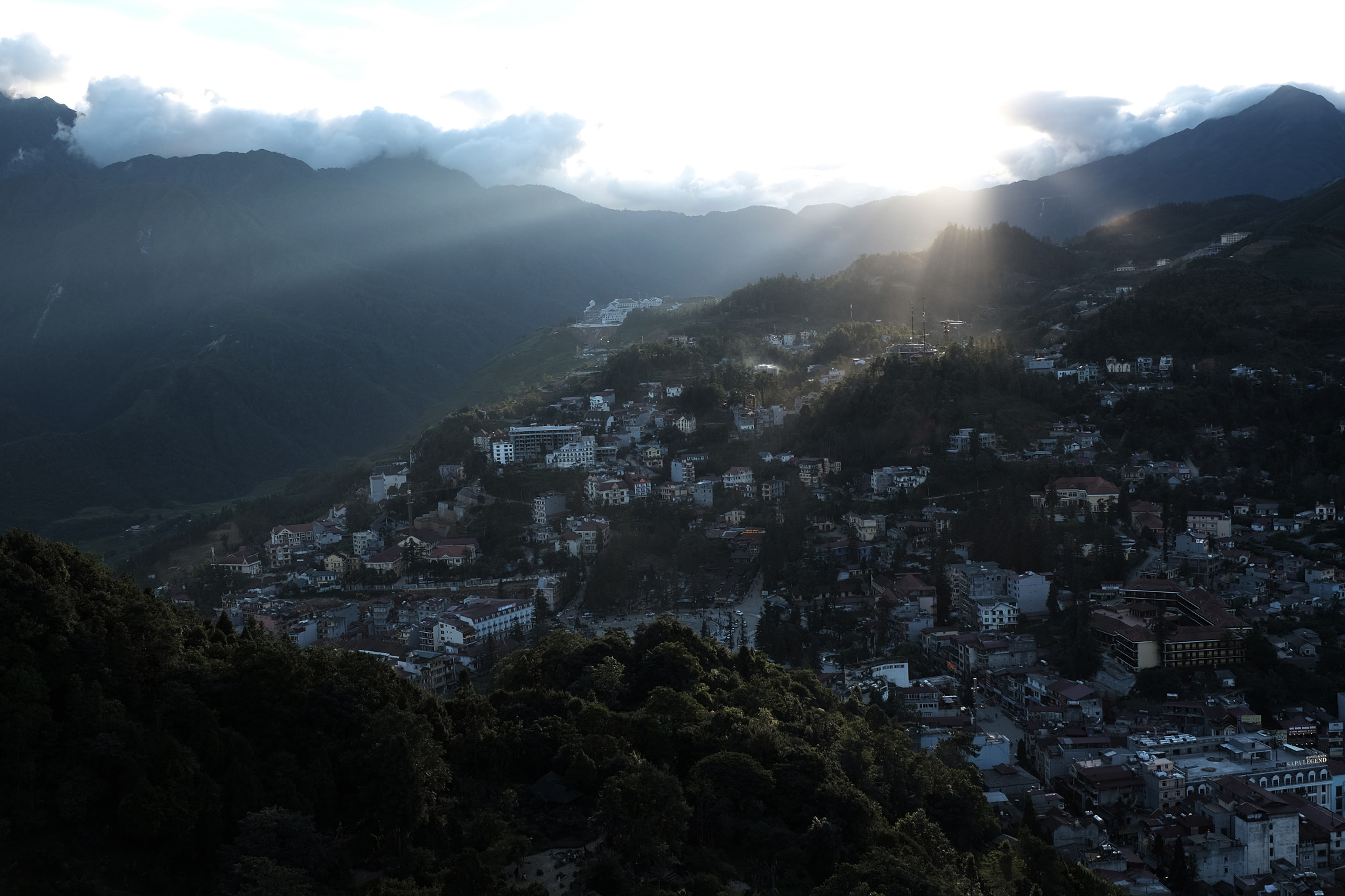 Fujifilm XC 16-50mm F3.5-5.6 OIS sample photo. Sunset in sapa.jpg photography