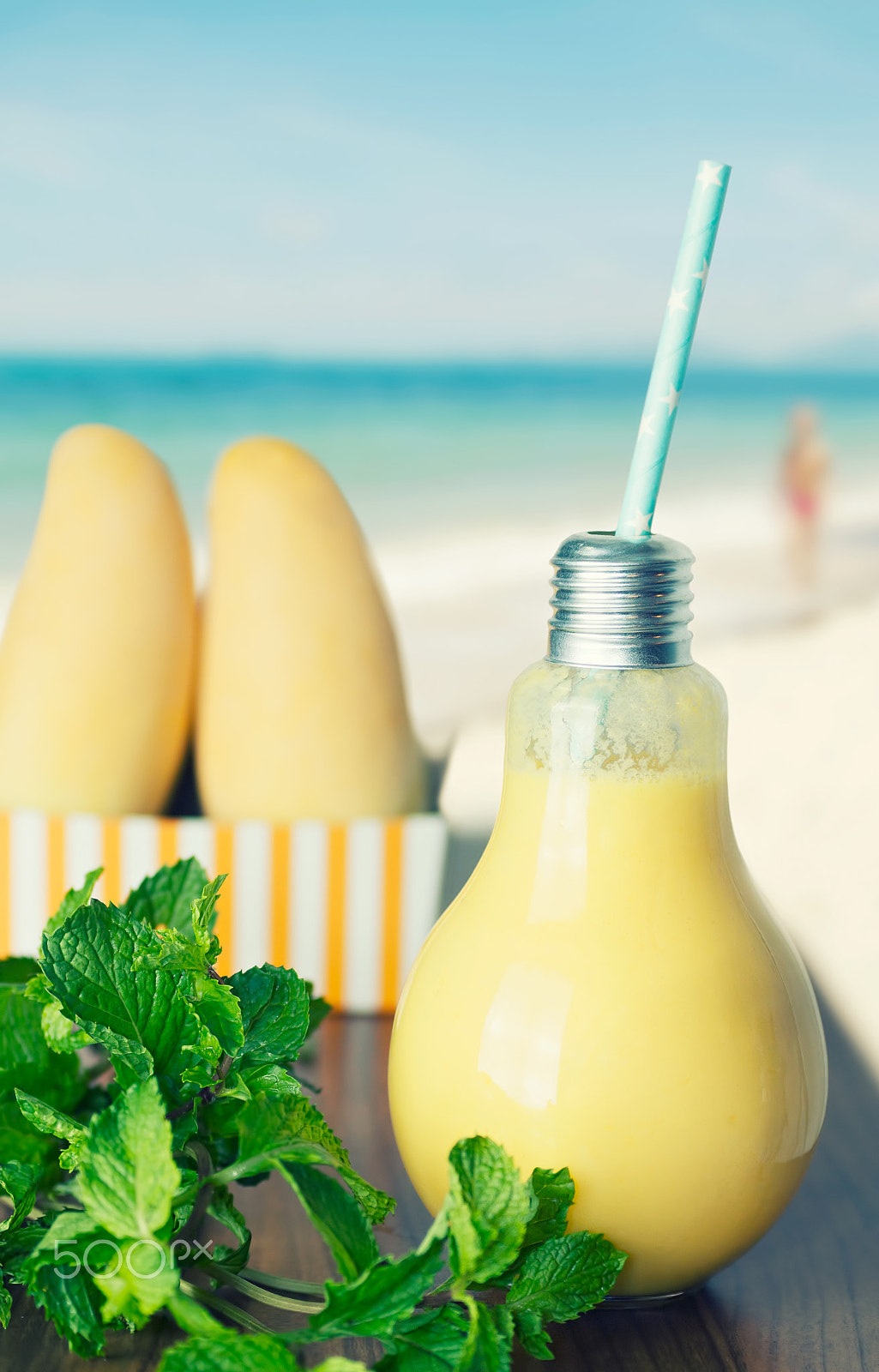 Sony SLT-A77 + MACRO 50mm F2.8 sample photo. Sweet mango smoothie on the beach photography