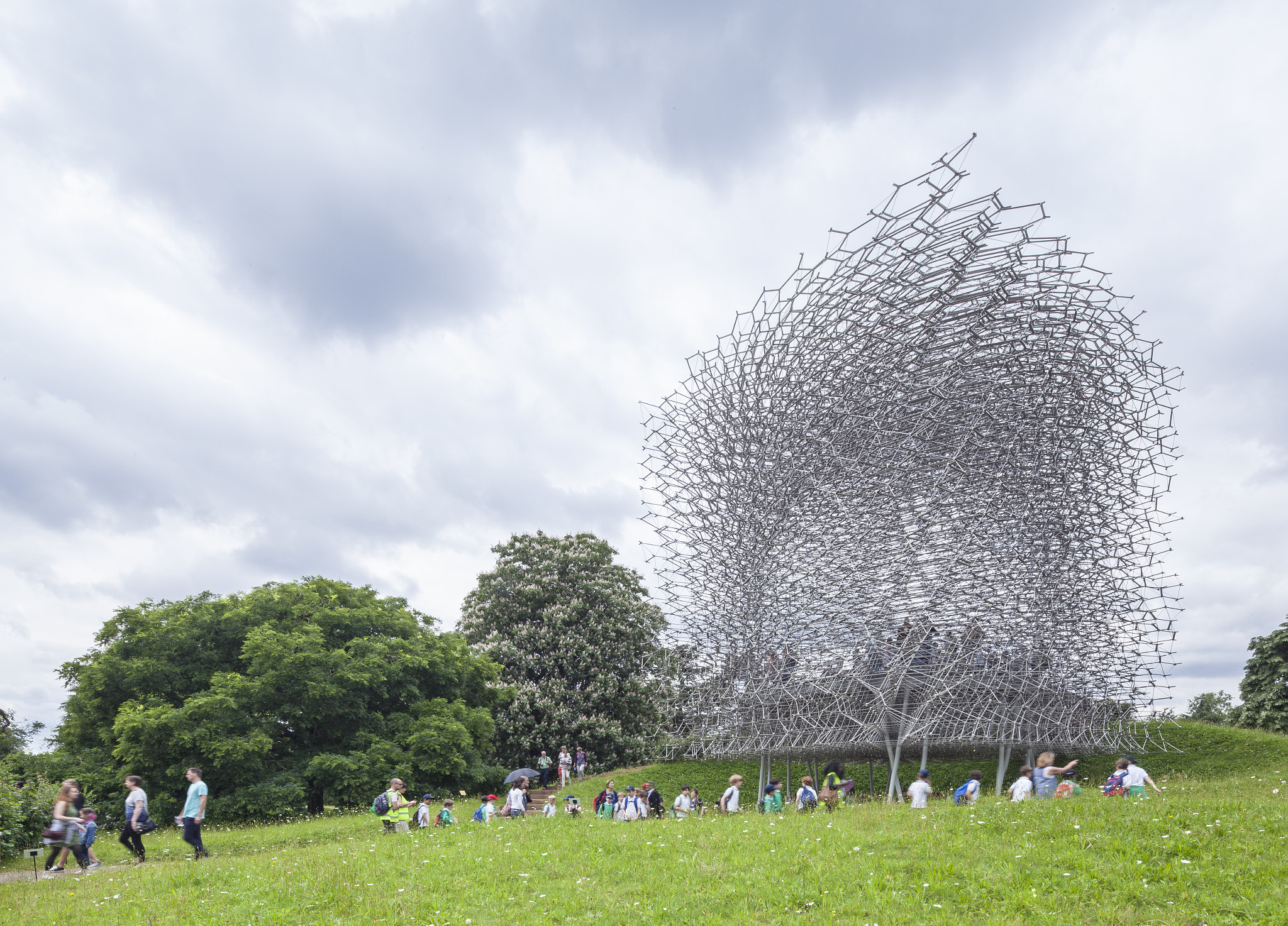 Canon TS-E 17mm F4L Tilt-Shift sample photo. The hive, kew gardens photography