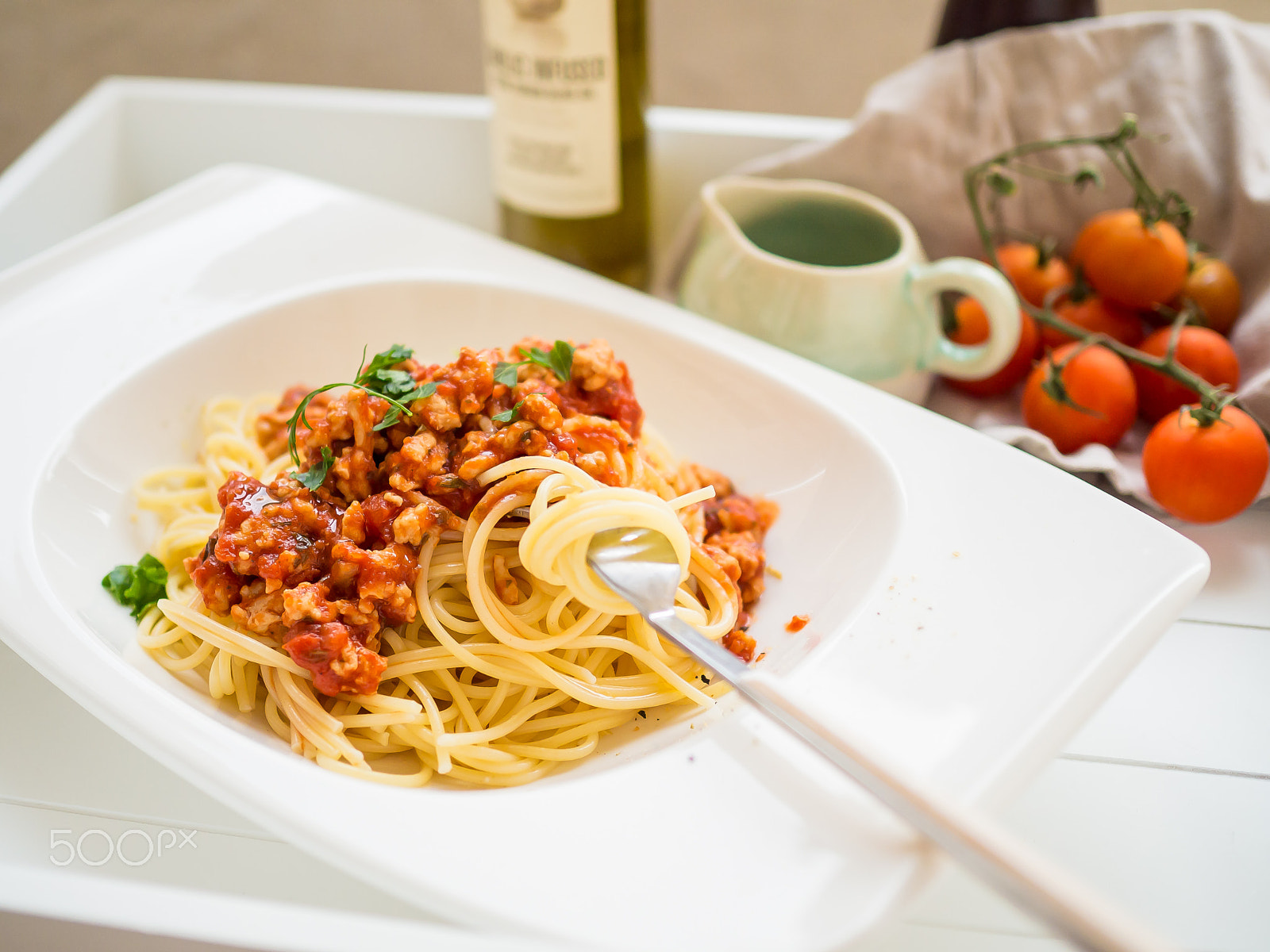 Olympus OM-D E-M10 II + Olympus M.Zuiko Digital 25mm F1.8 sample photo. Spaghetti bolognese photography