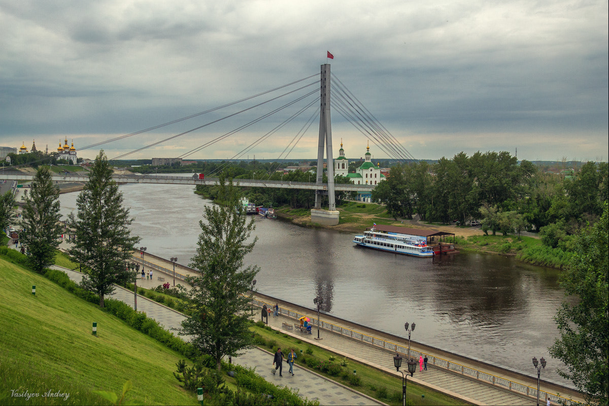 Nikon D3100 sample photo. View of the embankment photography