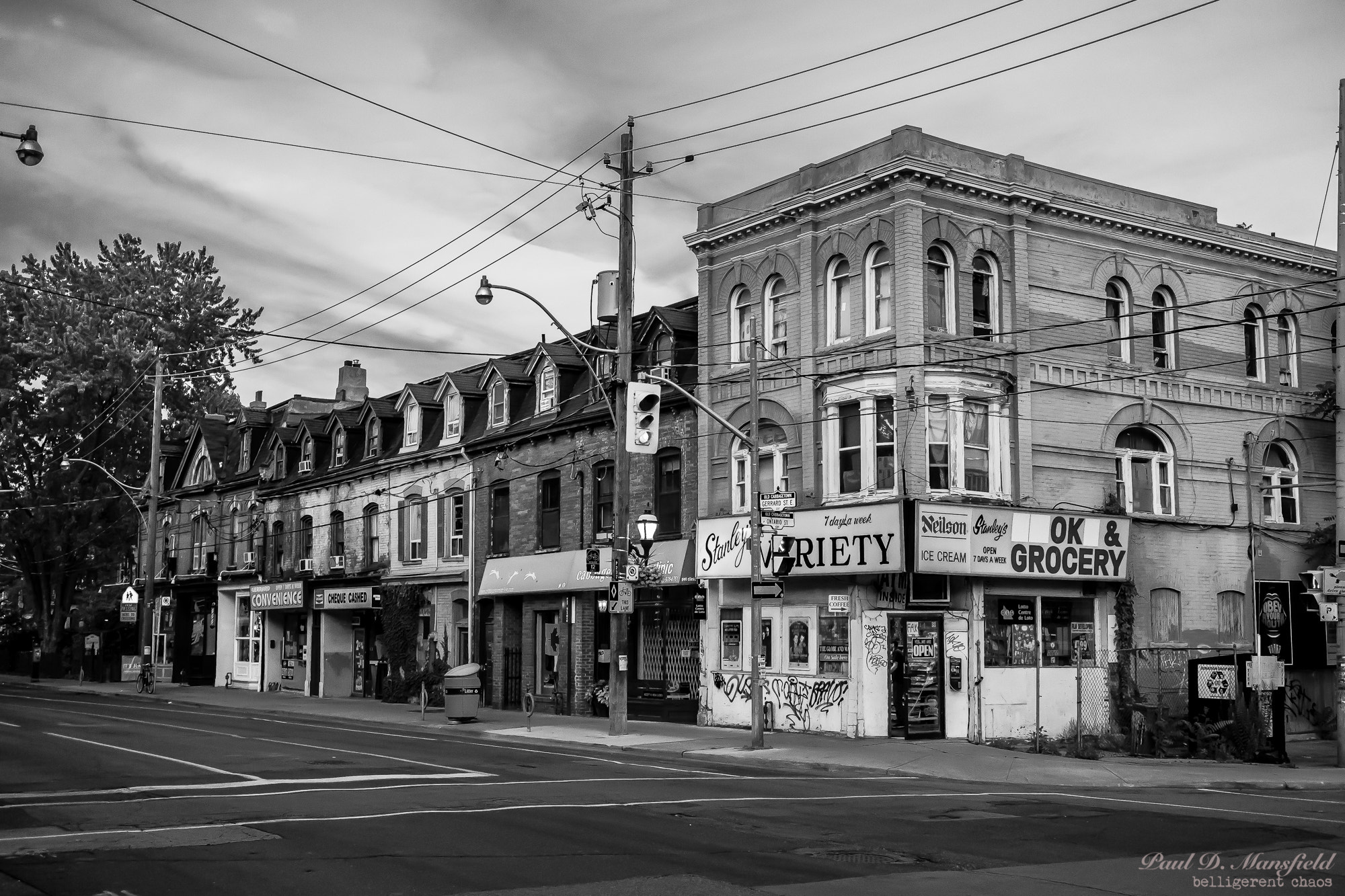 Fujifilm X-A1 + Fujifilm XF 27mm F2.8 sample photo. Vintage store fronts photography