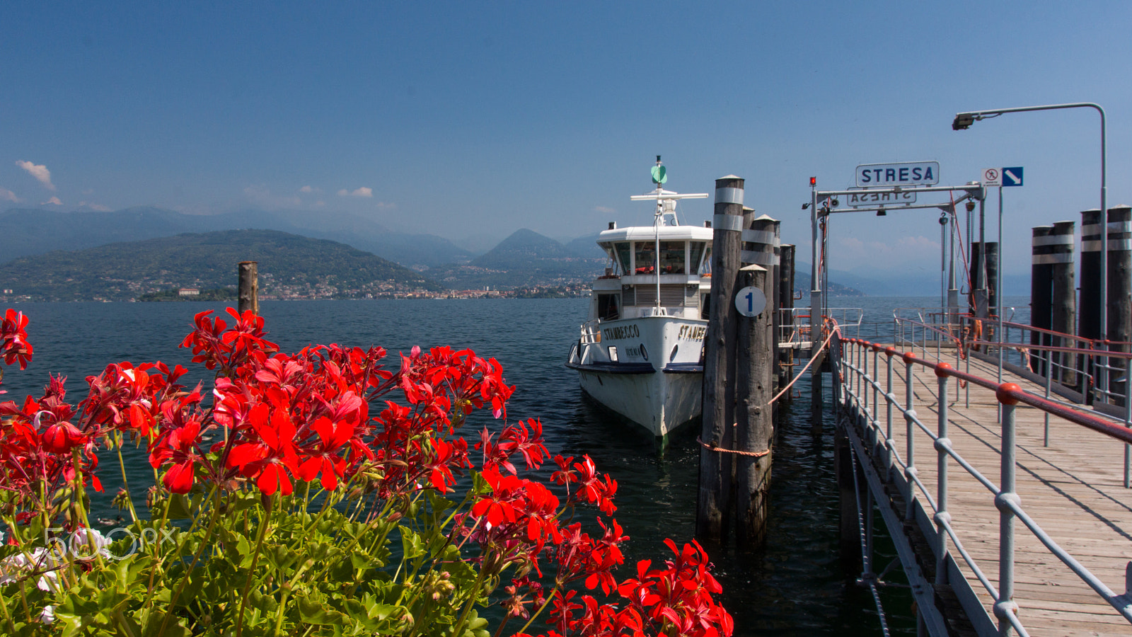 Sony SLT-A65 (SLT-A65V) + Tamron AF 28-105mm F4-5.6 [IF] sample photo. Stresa on lago maggiore photography
