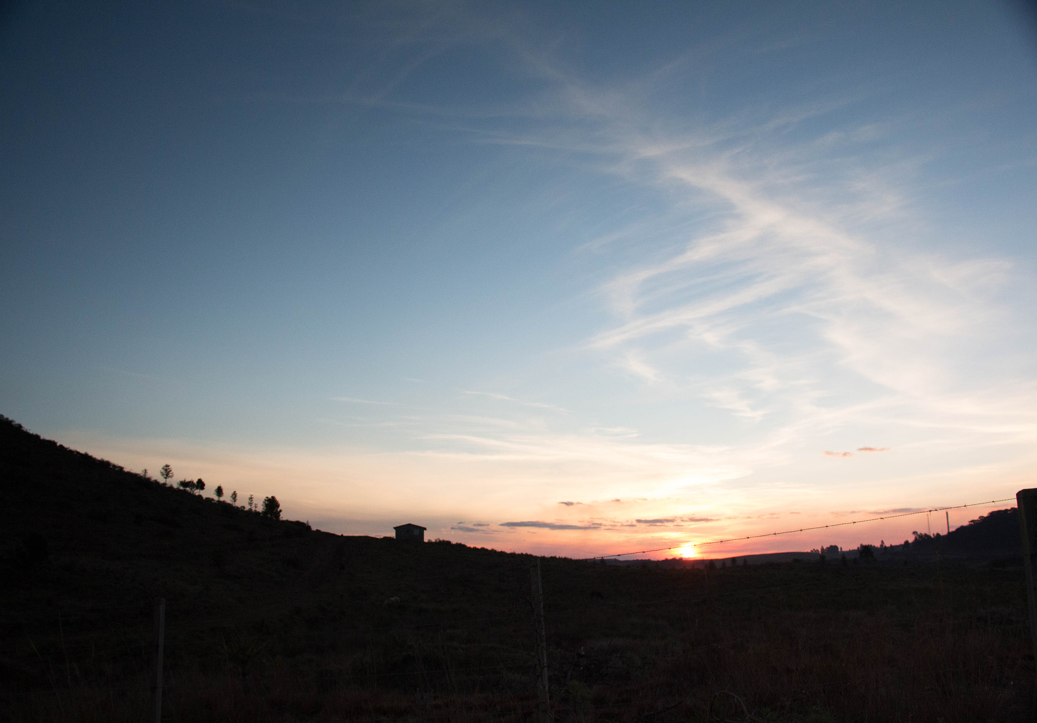Canon EF-S 18-200mm F3.5-5.6 IS sample photo. Colored sky photography