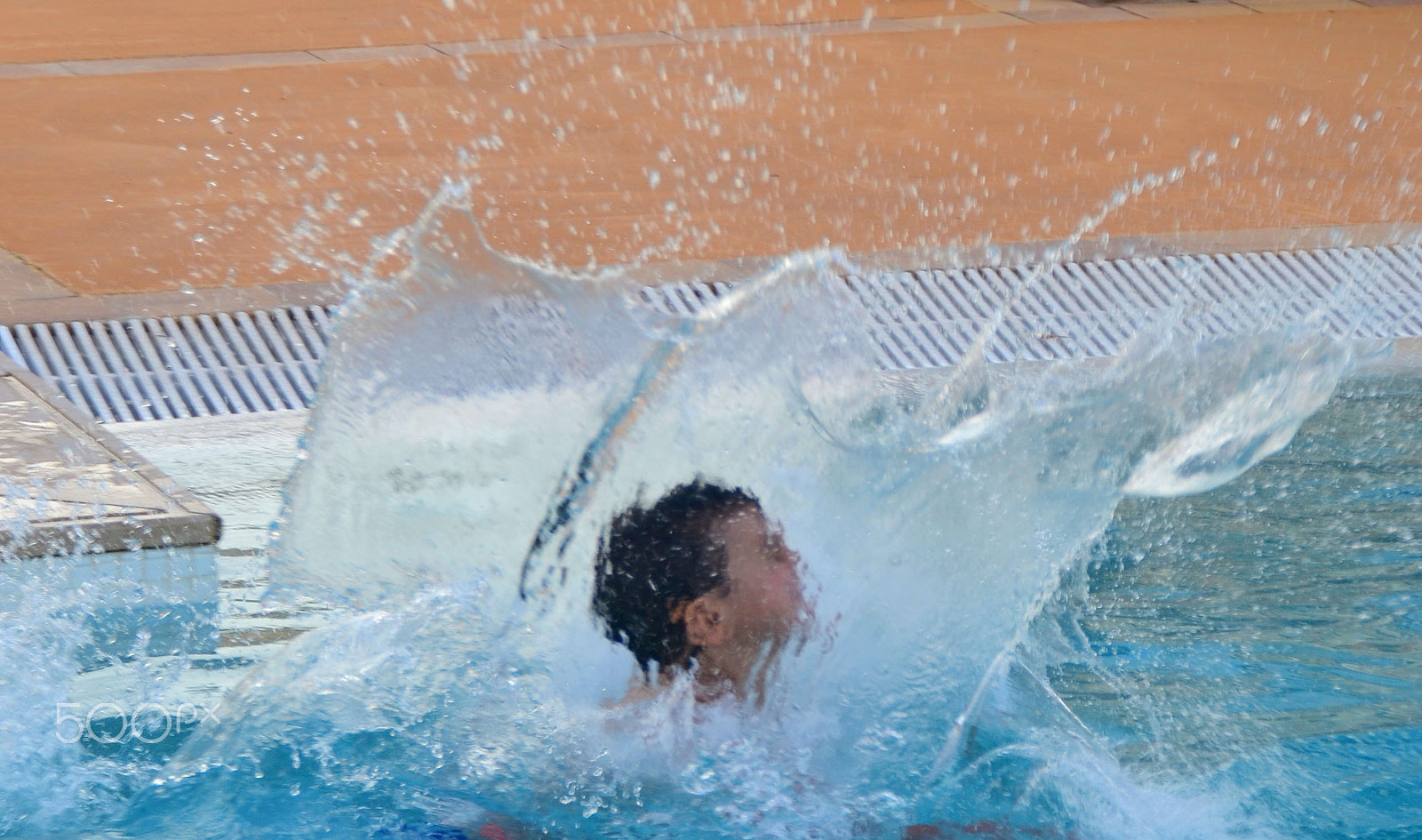 Sigma 18-200mm F3.5-6.3 II DC OS HSM sample photo. Splash (2) photography