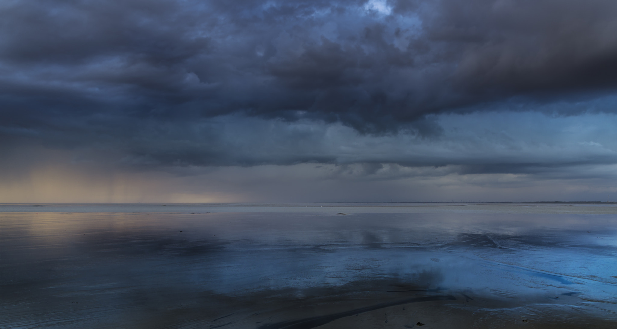 Pentax smc DA 18-55mm F3.5-5.6 AL sample photo. Reflection at the mudflats... photography