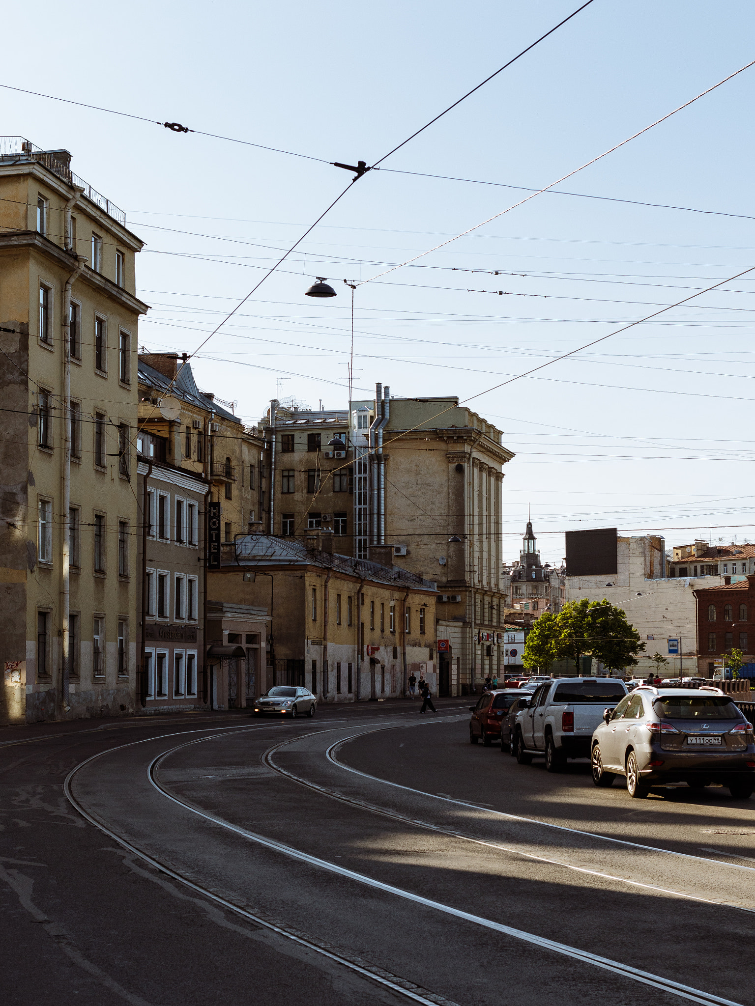 Canon EF 35mm F2 IS USM sample photo. Tracks photography