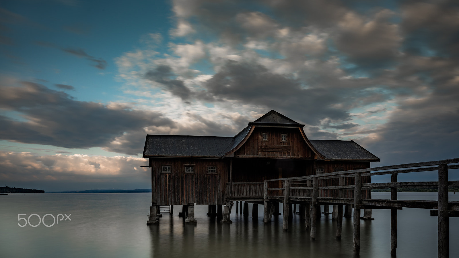 Canon TS-E 24.0mm f/3.5 L II sample photo. Guten morgen stegen photography
