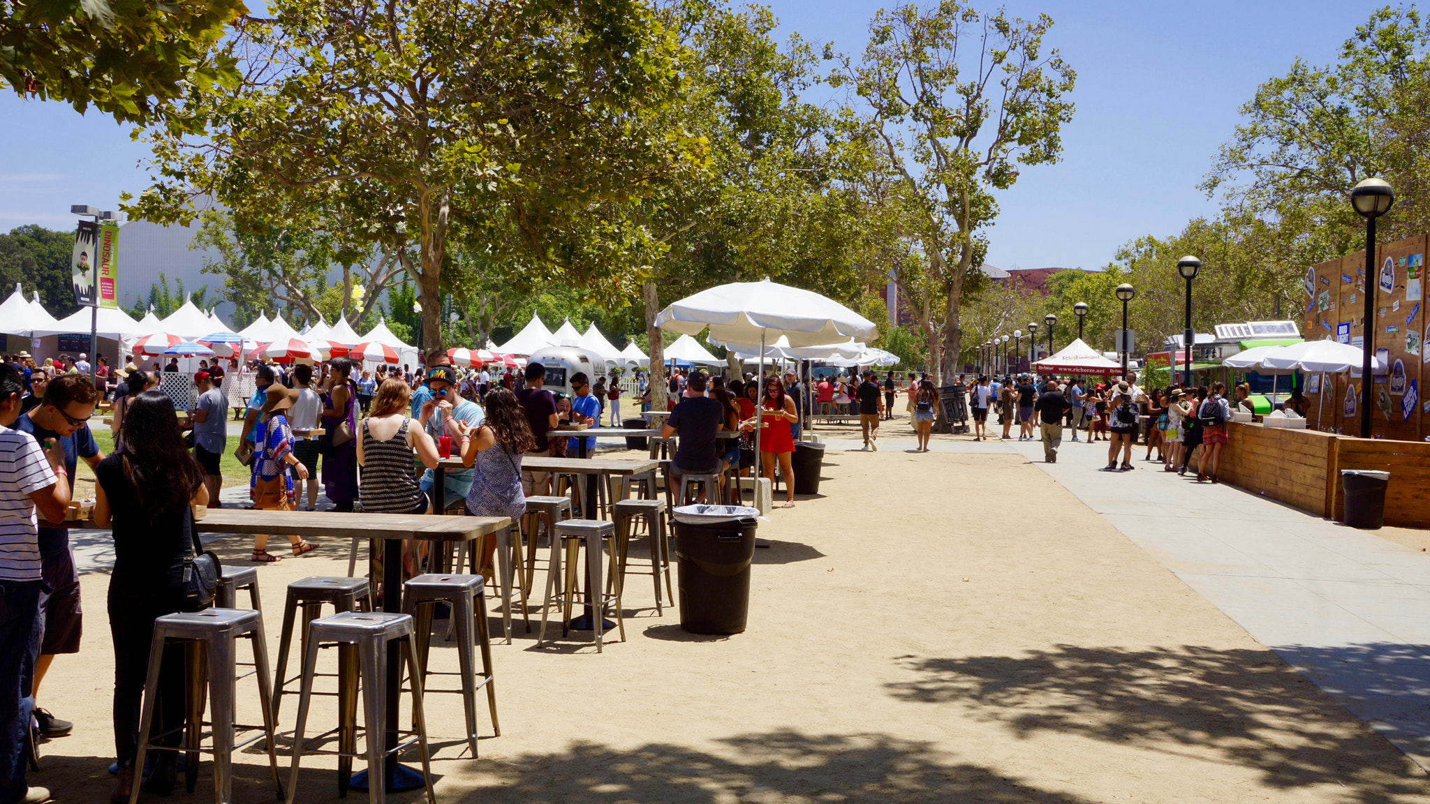 Sony Alpha NEX-7 + Sony Sonnar T* E 24mm F1.8 ZA sample photo. La food fest 2016 photography