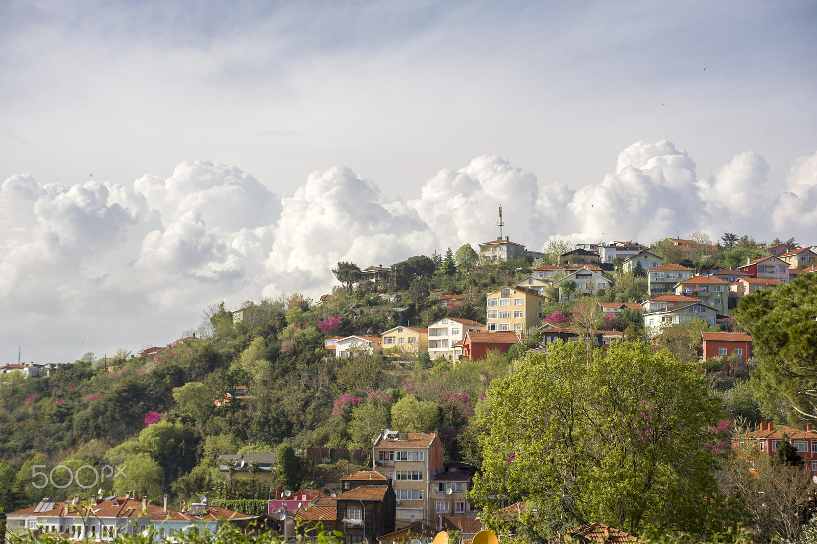 AF Zoom-Nikkor 35-135mm f/3.5-4.5 N sample photo. Clouds photography