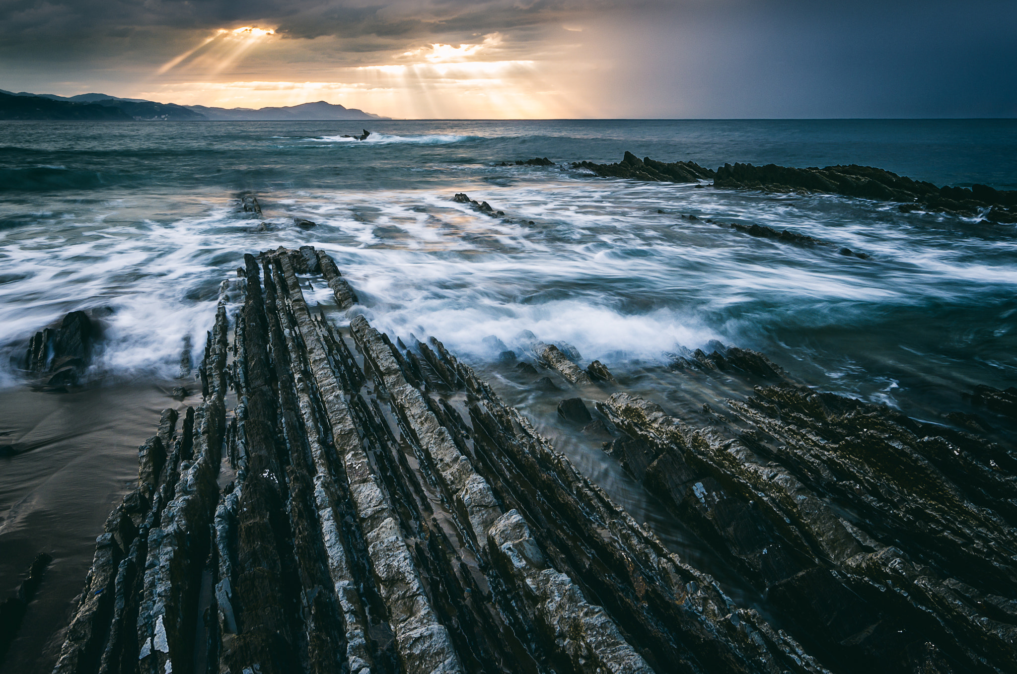 Pentax K-3 + Pentax smc DA 12-24mm F4.0 ED AL (IF) sample photo. Zumaia in blue photography