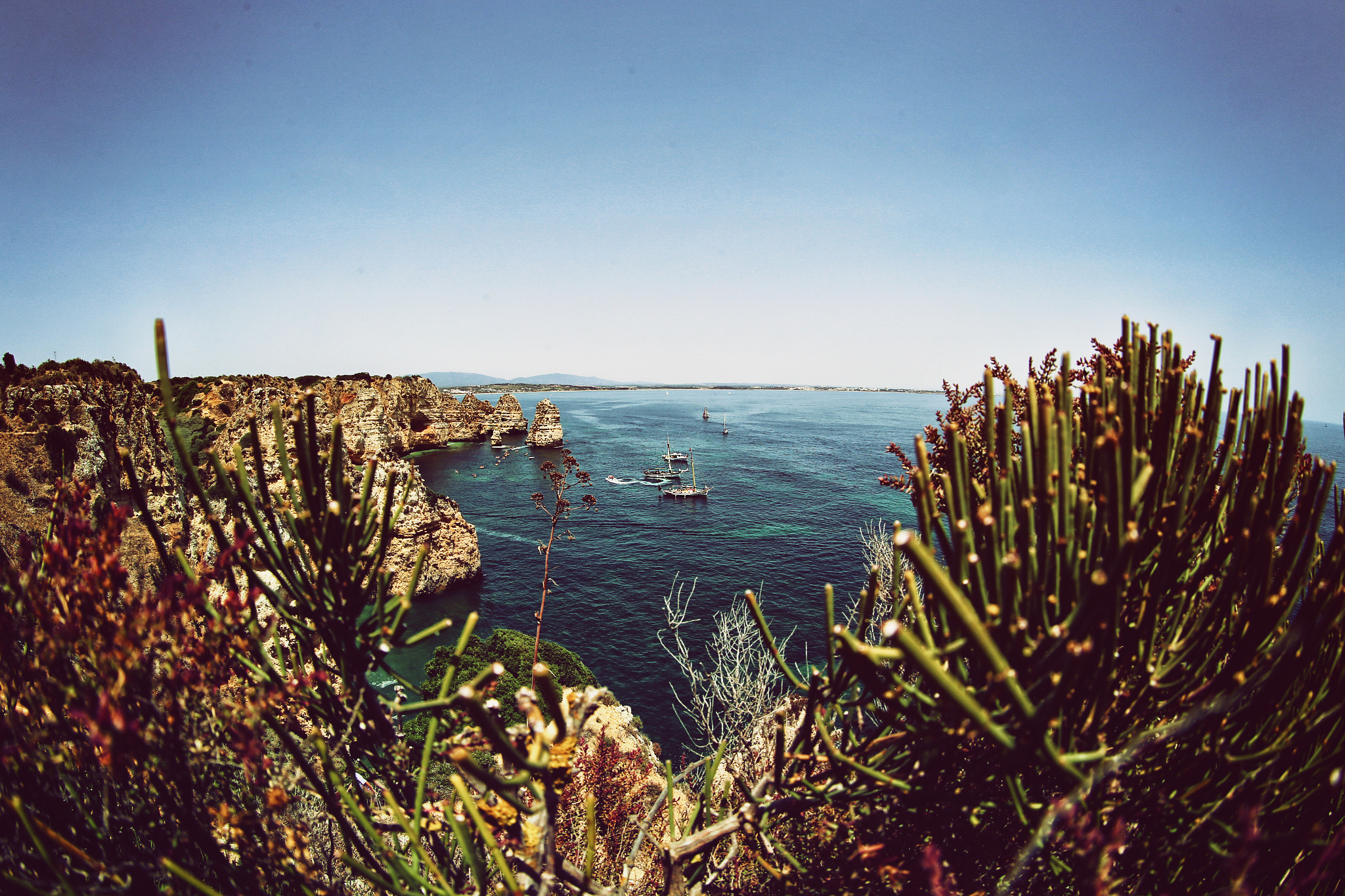 Canon EF 8-15mm F4L Fisheye USM sample photo. Algrave landscape photography