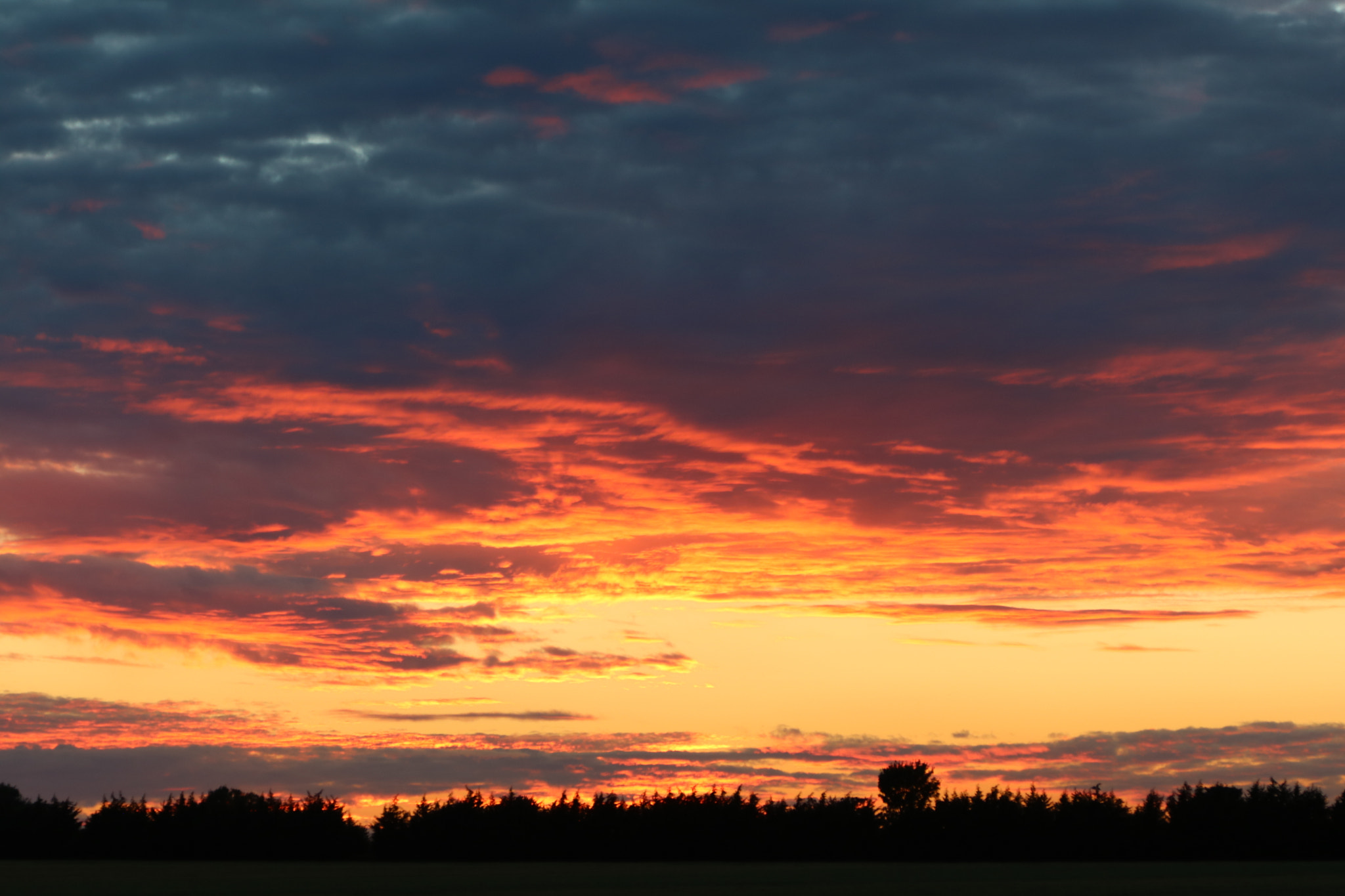 Canon EF 70-300mm F4-5.6 IS USM sample photo. After a blustery day, a beautiful sunset photography