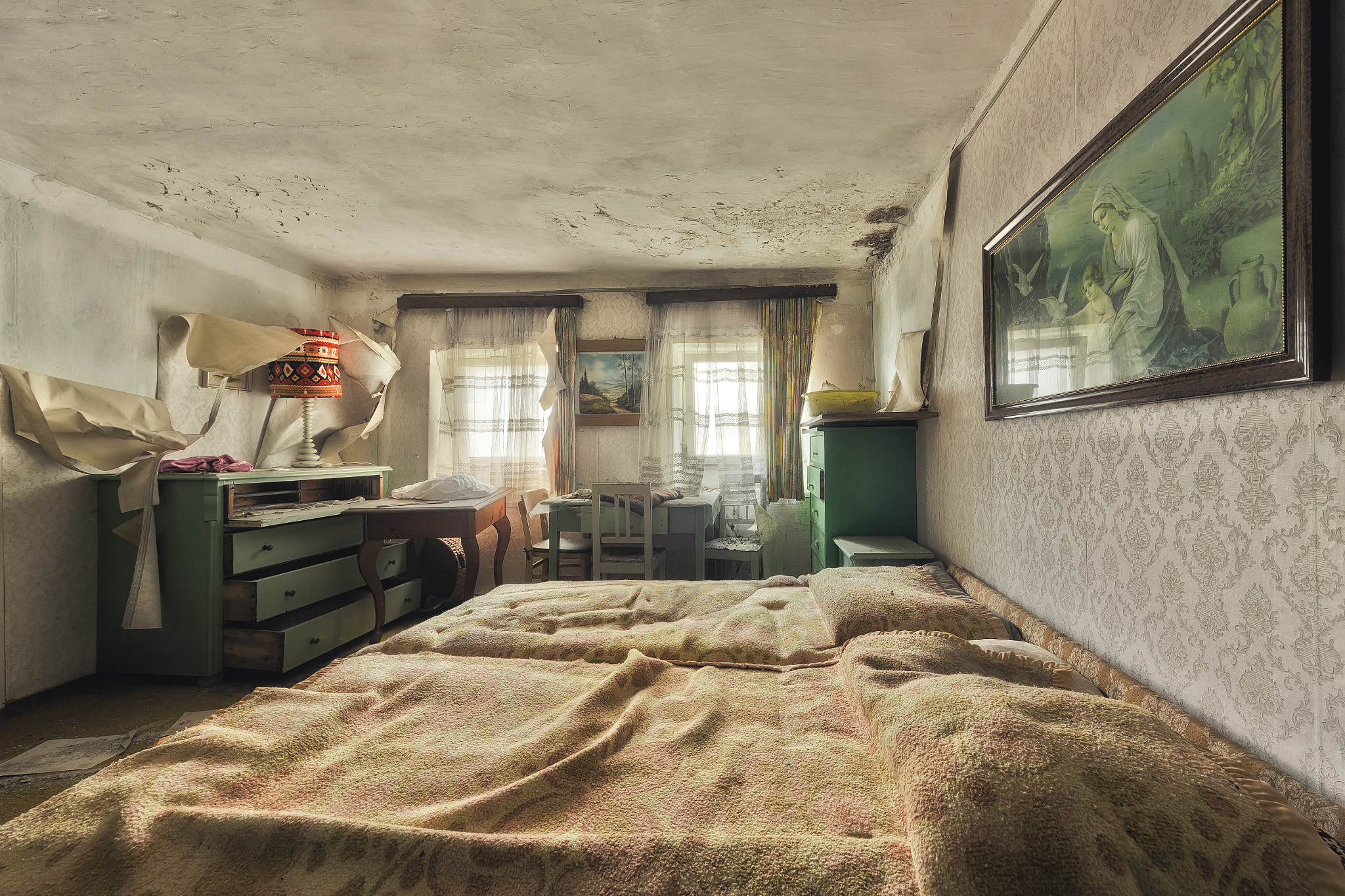 Sigma 8-16mm F4.5-5.6 DC HSM sample photo. Dreams of decay photography