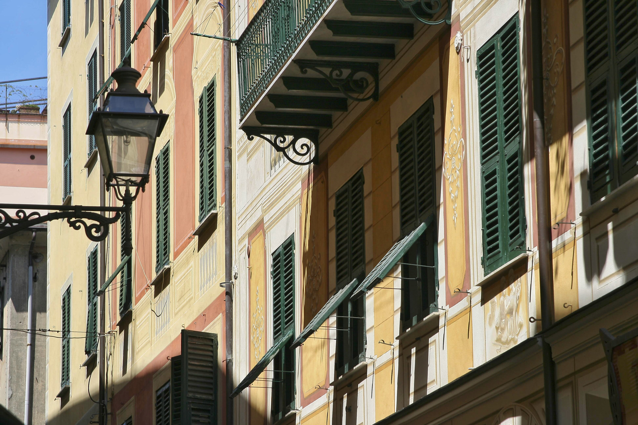 Canon EF 24-85mm F3.5-4.5 USM sample photo. Shutters photography