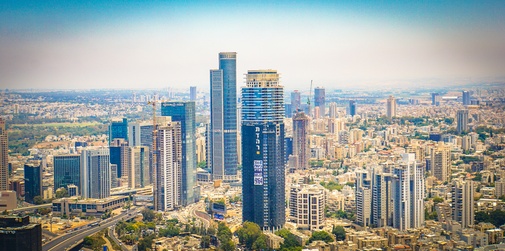 Sony a6300 + Sony E 18-200mm F3.5-6.3 OSS sample photo. 2016.07.10 tel aviv people and places 06982 photography