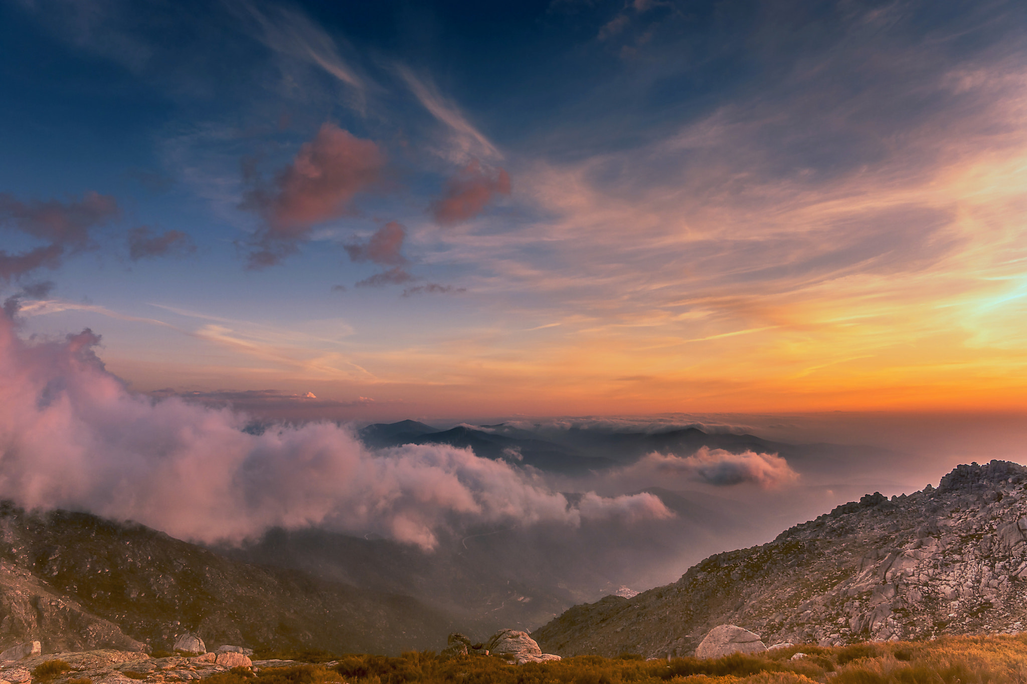 Sony DT 16-105mm F3.5-5.6 sample photo. End of the day on the mountain. photography