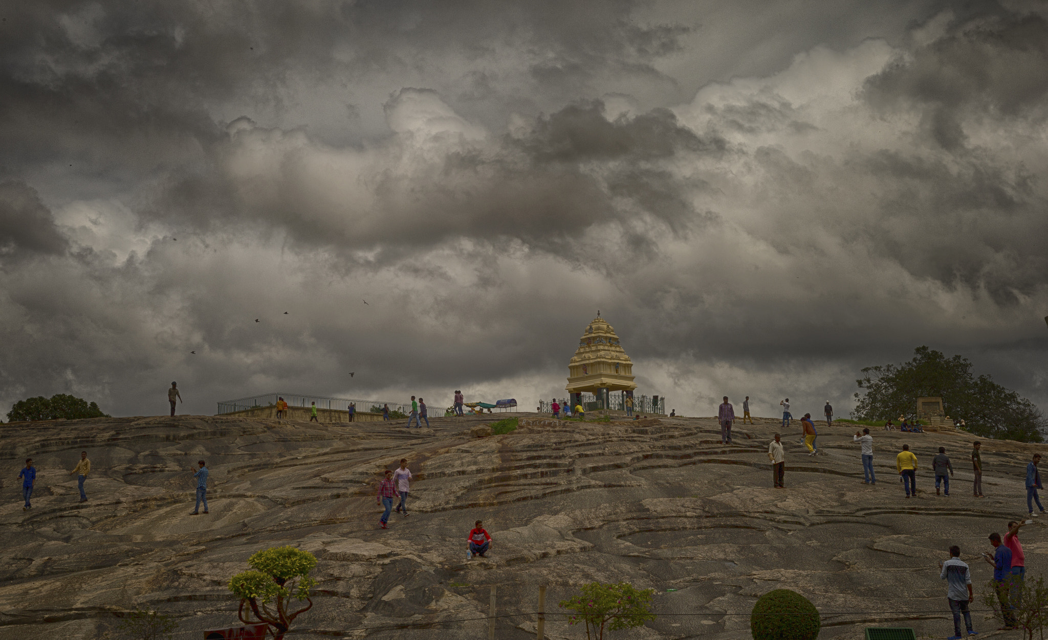 Canon EOS-1D X + Canon EF 50mm F1.8 II sample photo. Tower of bangalore photography