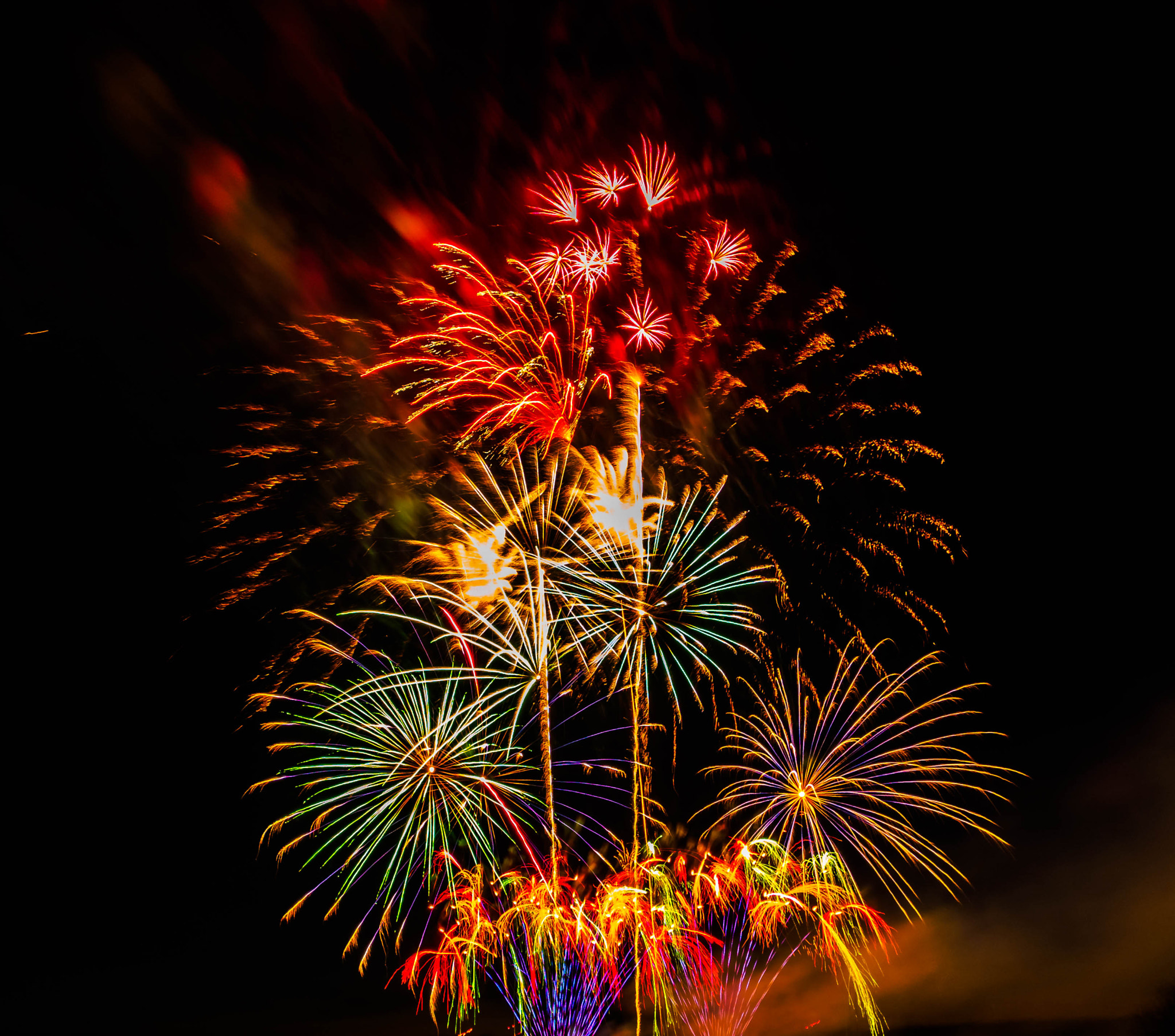 Olympus OM-D E-M5 II + OLYMPUS M.12-50mm F3.5-6.3 sample photo. Fireworks photography