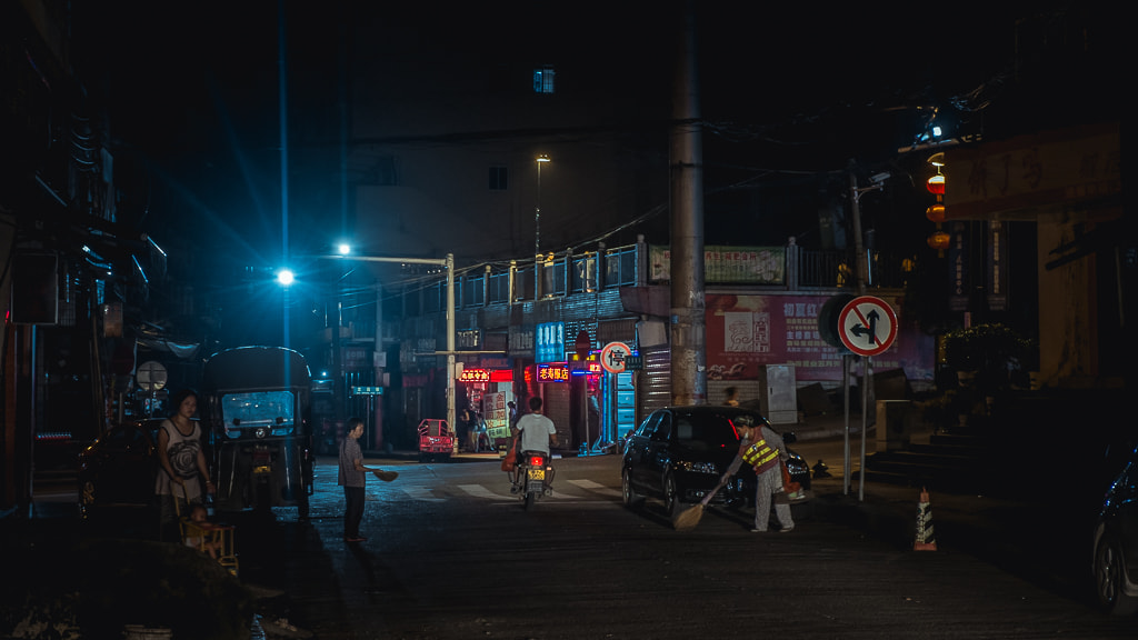 Fujifilm X-M1 + Fujifilm XF 18-55mm F2.8-4 R LM OIS sample photo. 湖南辰溪县夜色 photography
